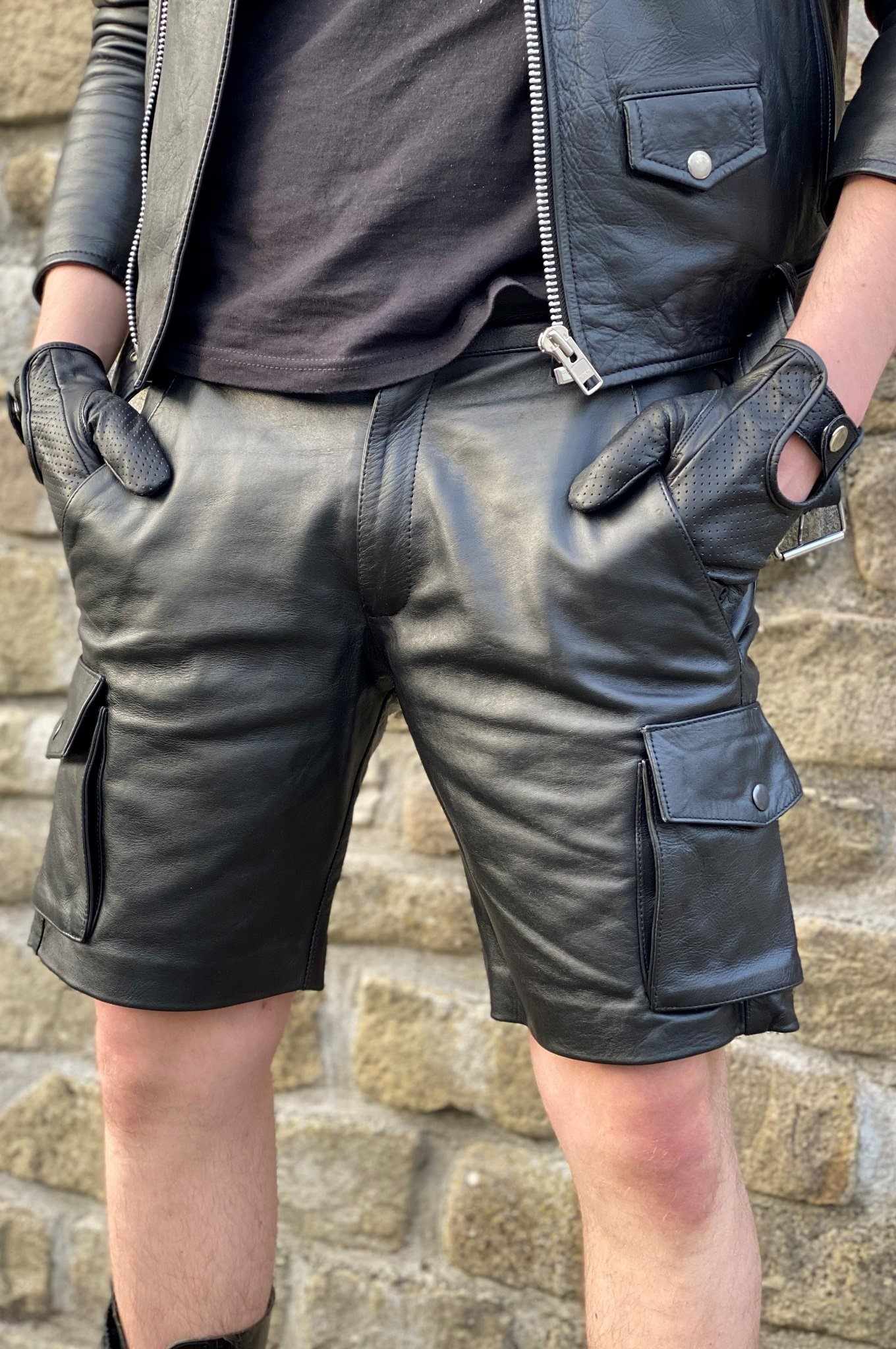 Men’s Pure Leather Biker Shorts – Black – Quilted, Belted, Slim Fit – LeatherZon