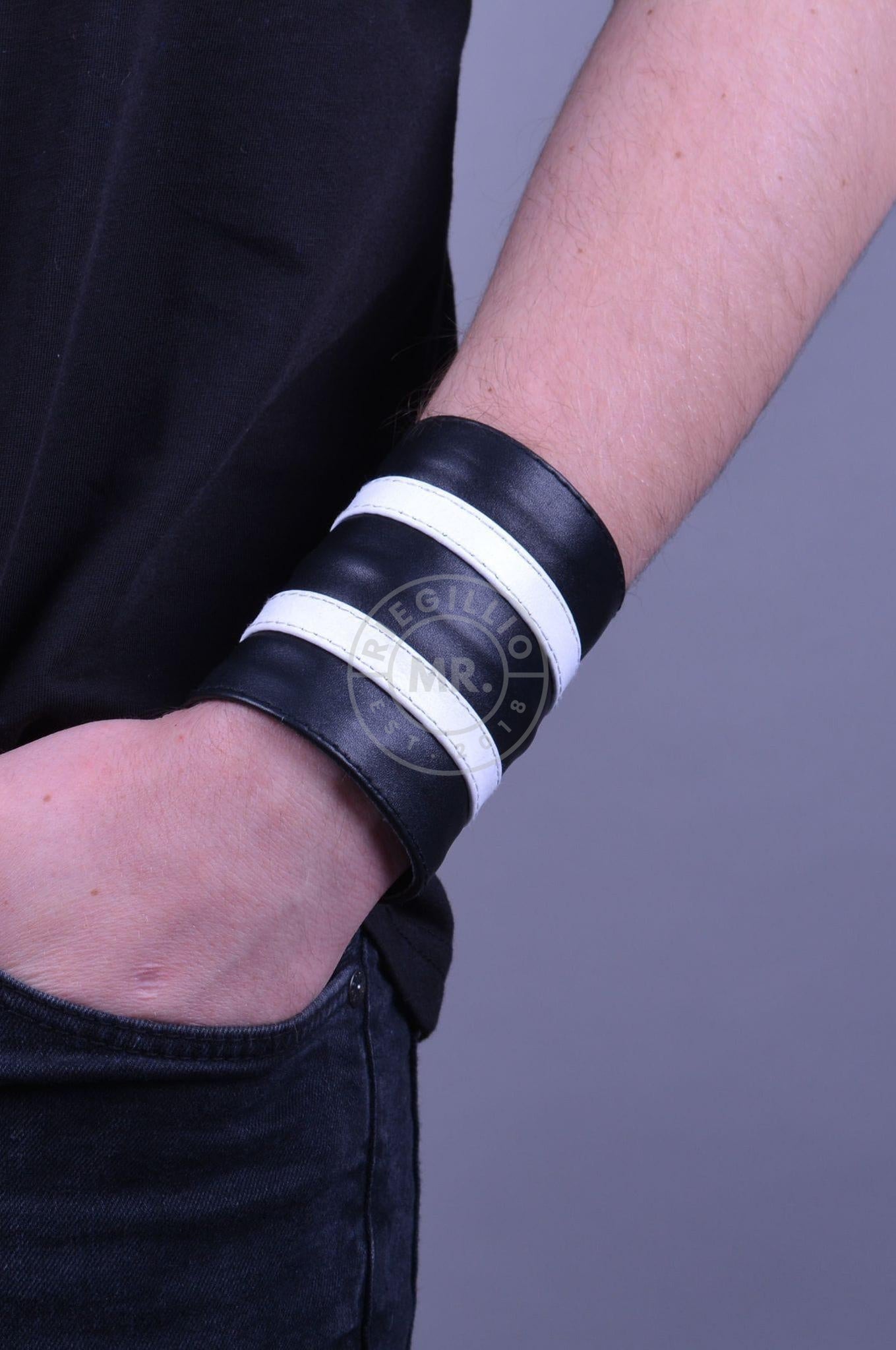 White Wrist Wallet - Double stripe at MR. Riegillio