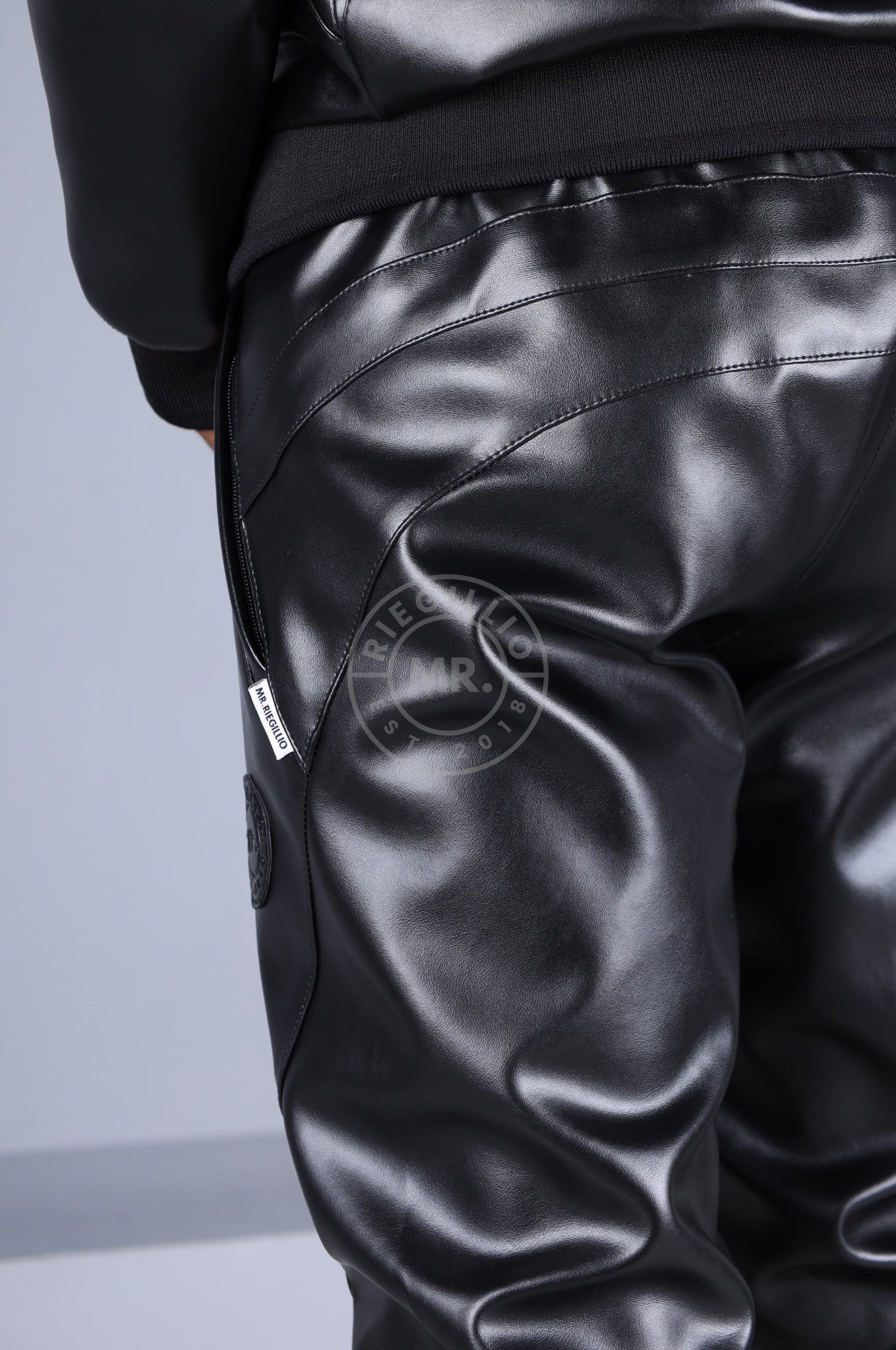 MR. 24 Tracksuit Pants - Black at MR. Riegillio