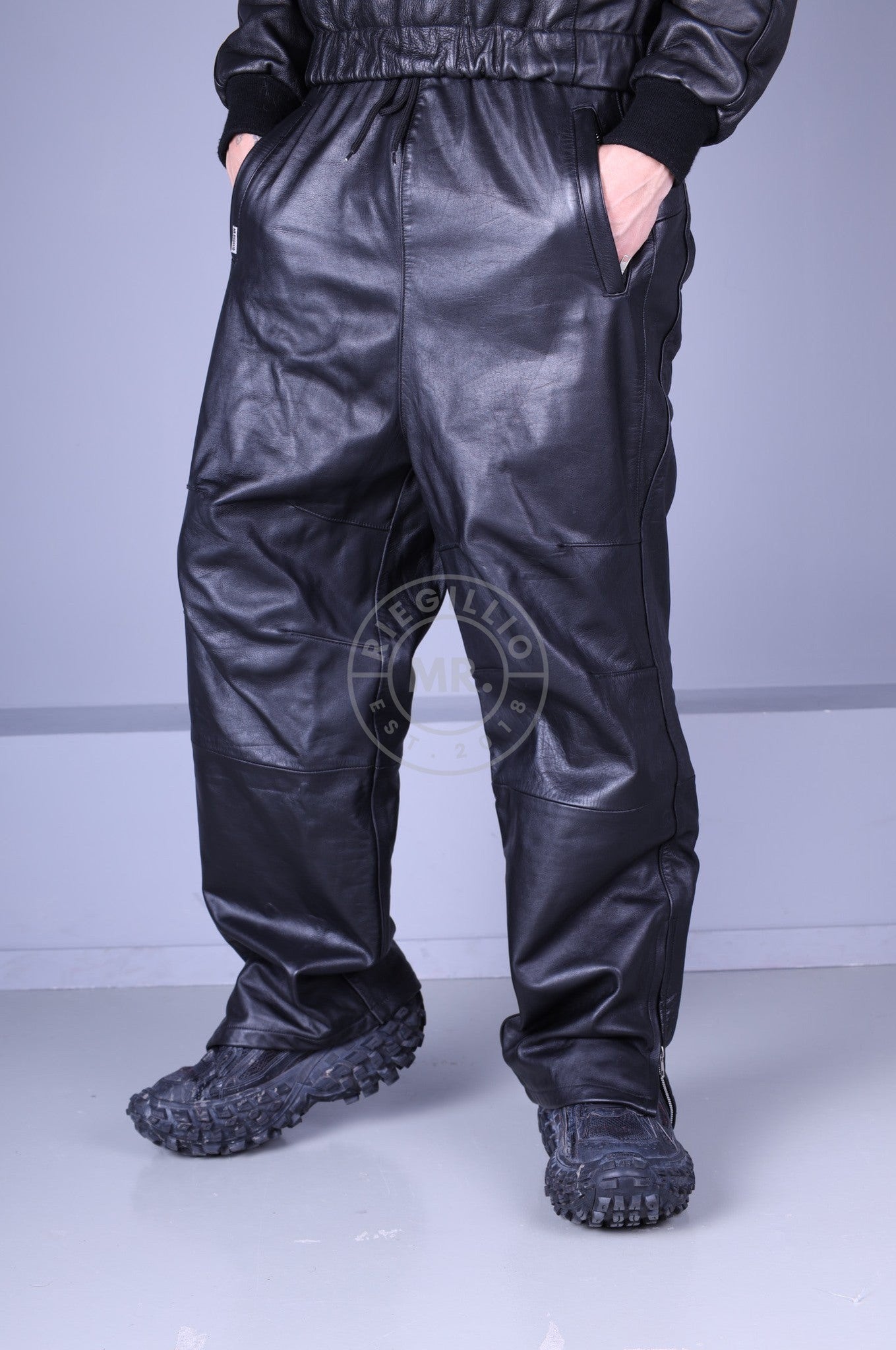 "Xtreme" Leather Pants - Full Black at MR. Riegillio