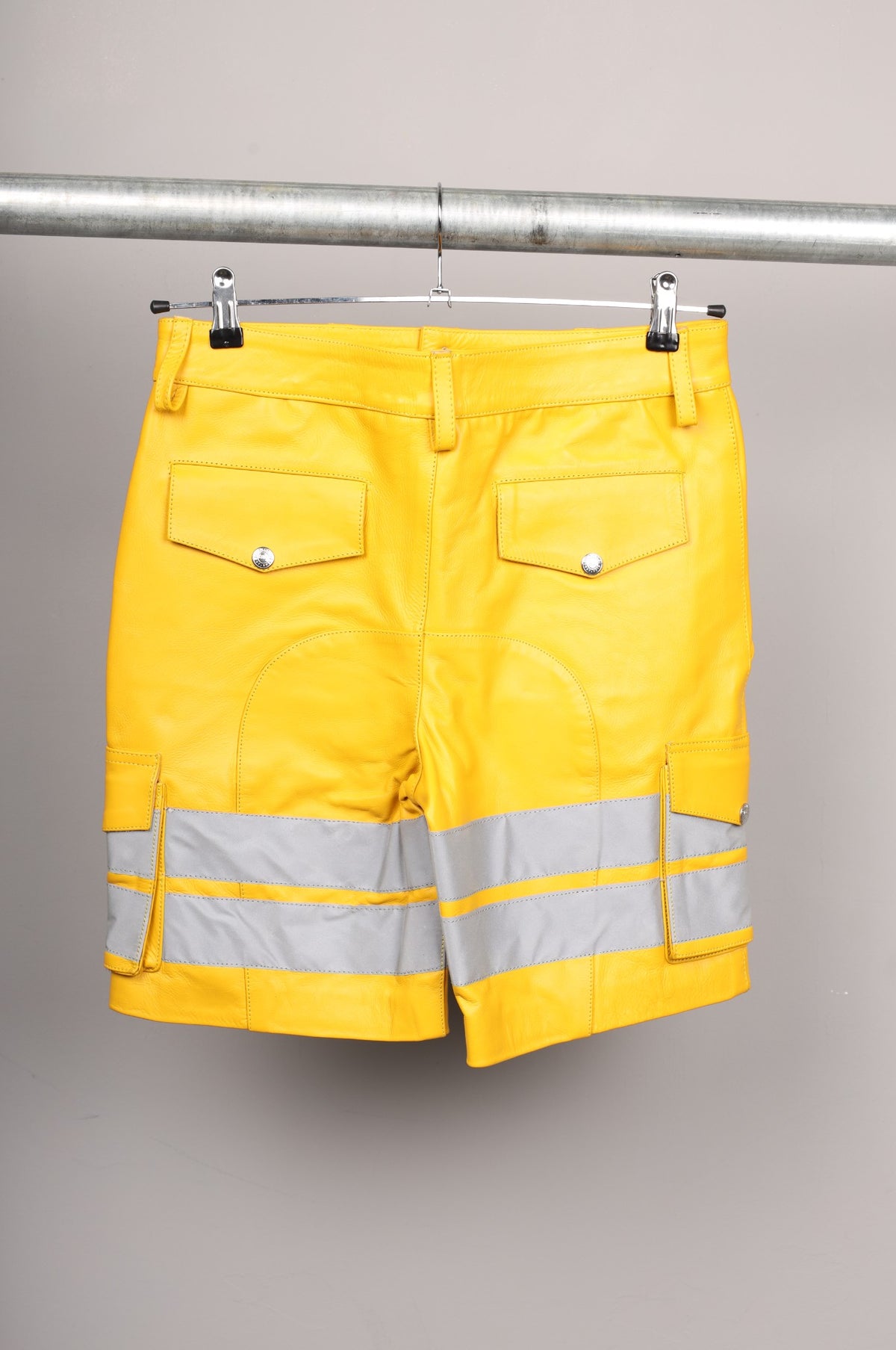 #189 Cowhide Leather Short