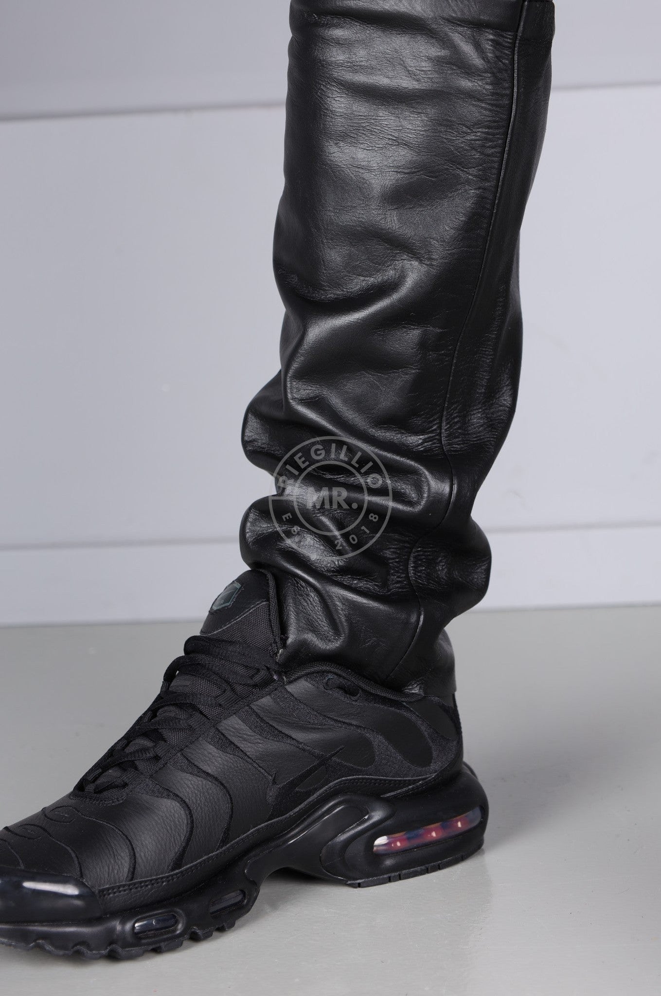 Berlin Black Leather 5 Pocket Pants - Thru Zip at MR. Riegillio