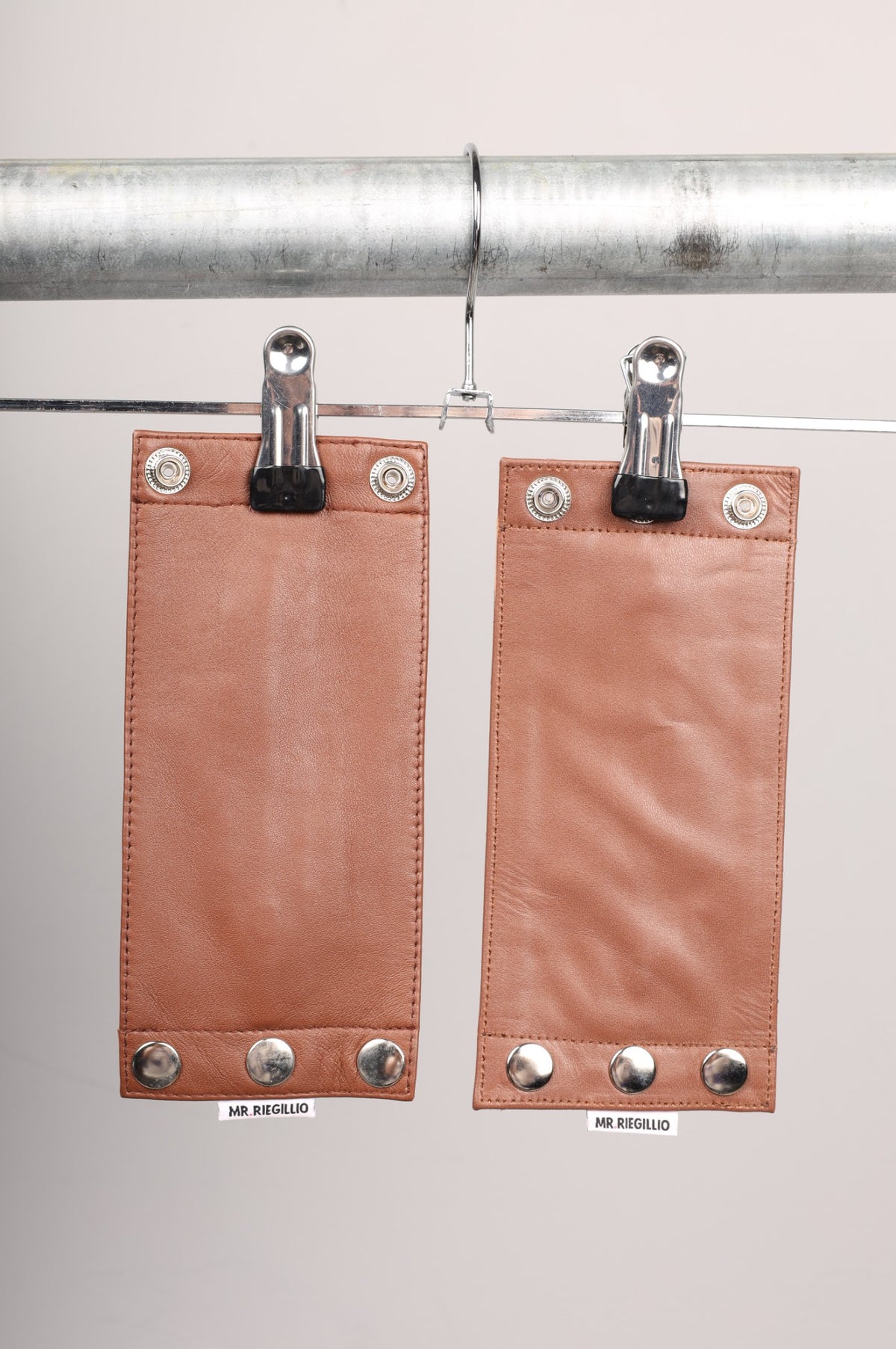 #402 Cowhide Leather Wrist Wallet
