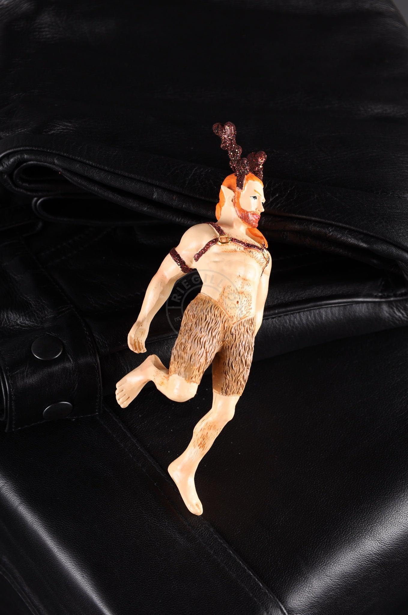 Inappropriate Elves - RUDELF at MR. Riegillio