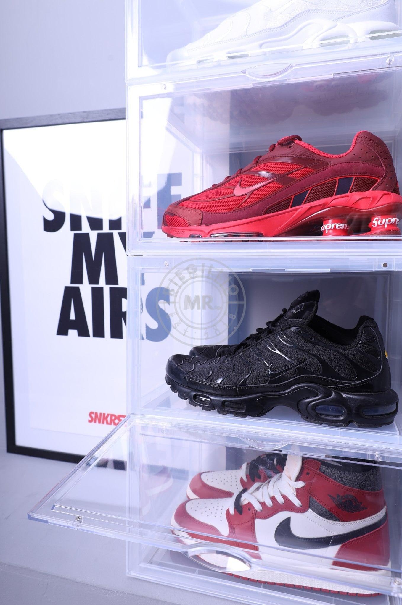 Sneaker Box Transparent at MR. Riegillio