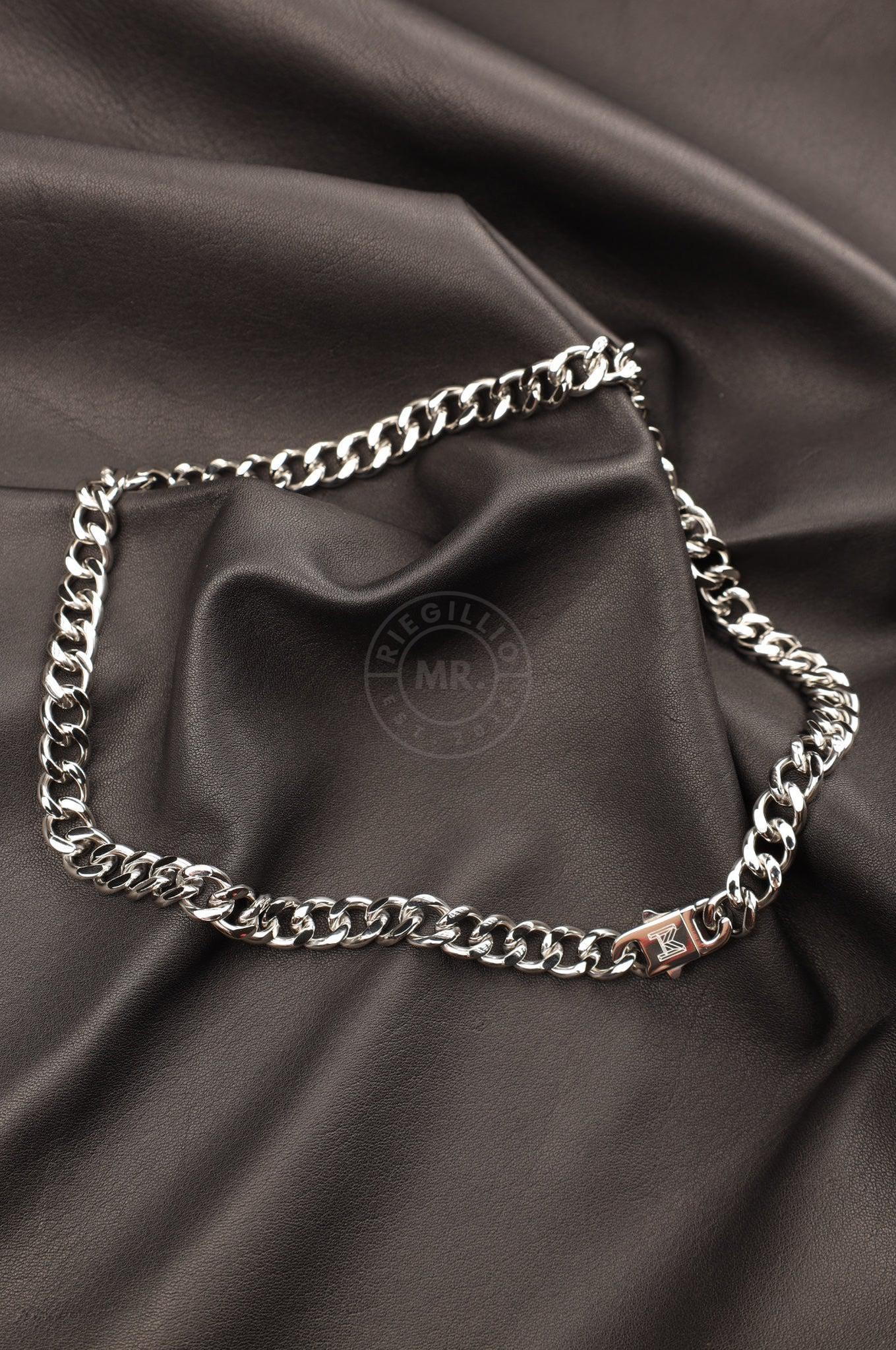 Master of the House Chain - Maverick Silver at MR. Riegillio