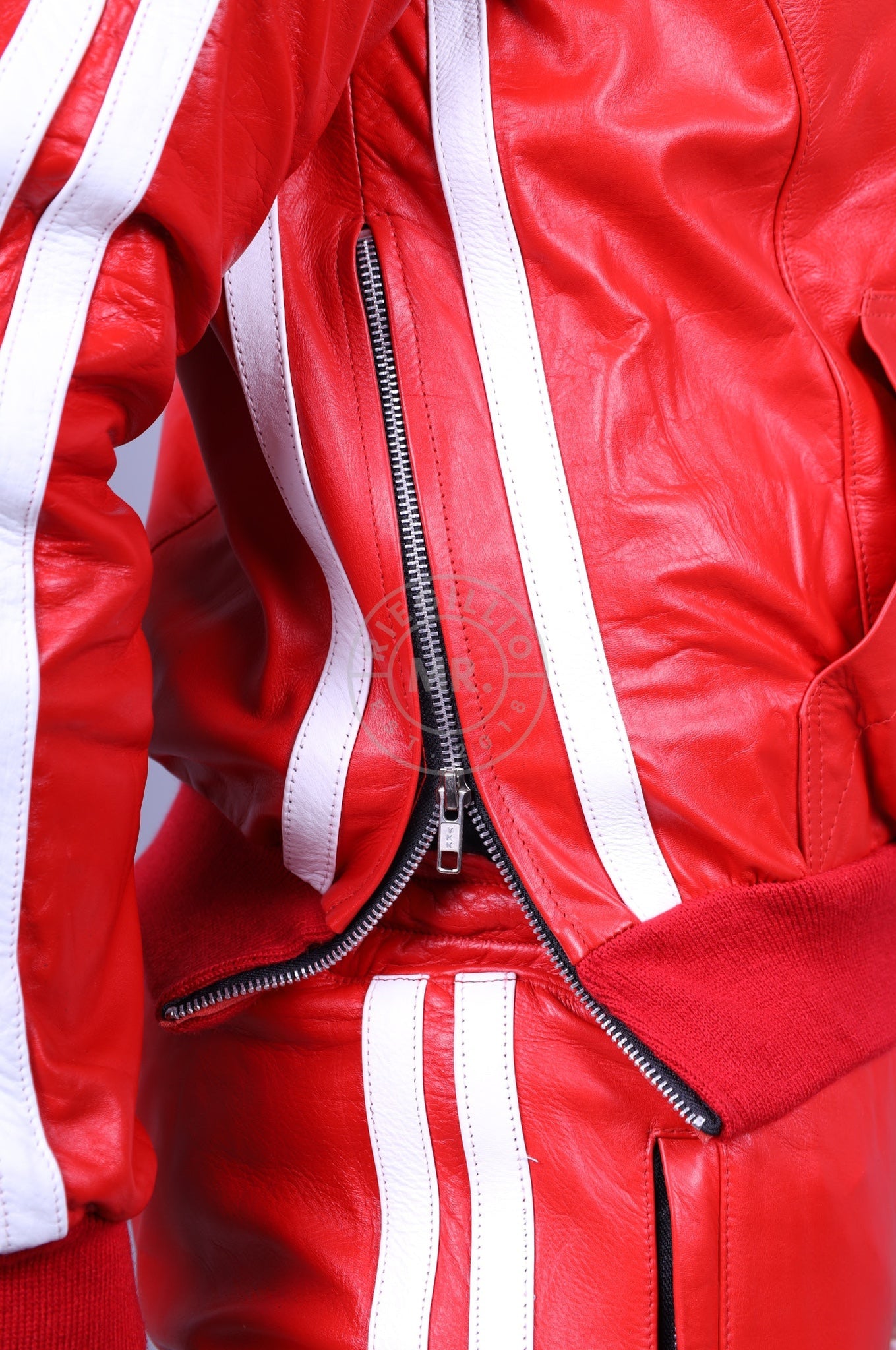 Roter Leder-Sport-Hoodie *AUSLAUFARTIKEL*