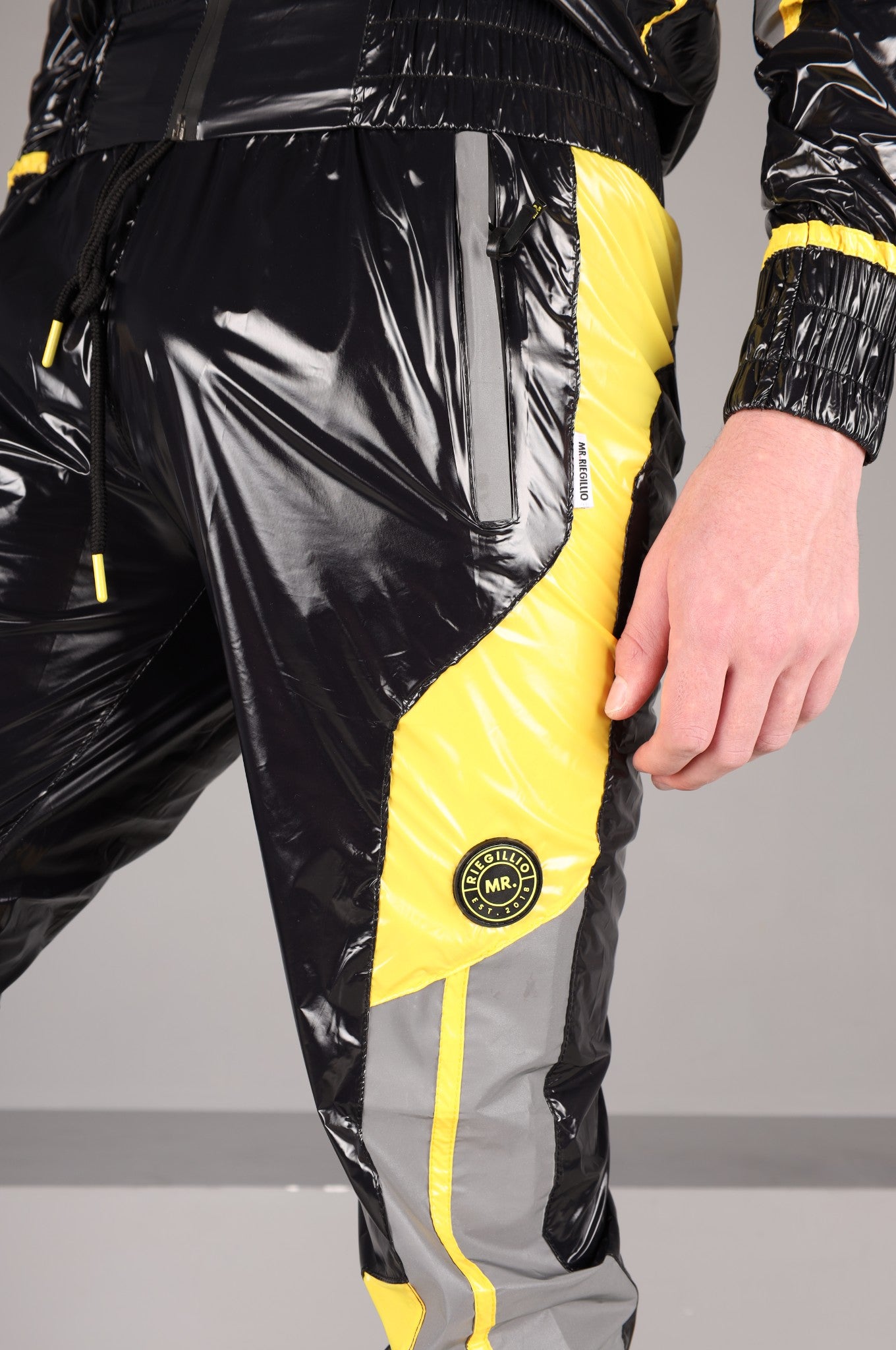 Shiny Nylon BASE Trainingshose - Gelb