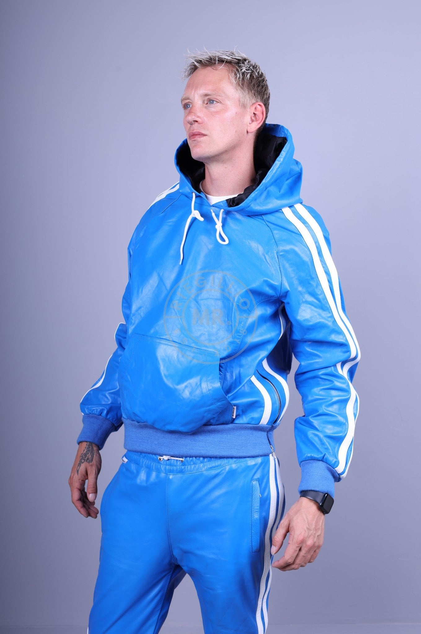 Blauer Sport-Kapuzenpullover aus Leder *AUSLAUFARTIKEL*