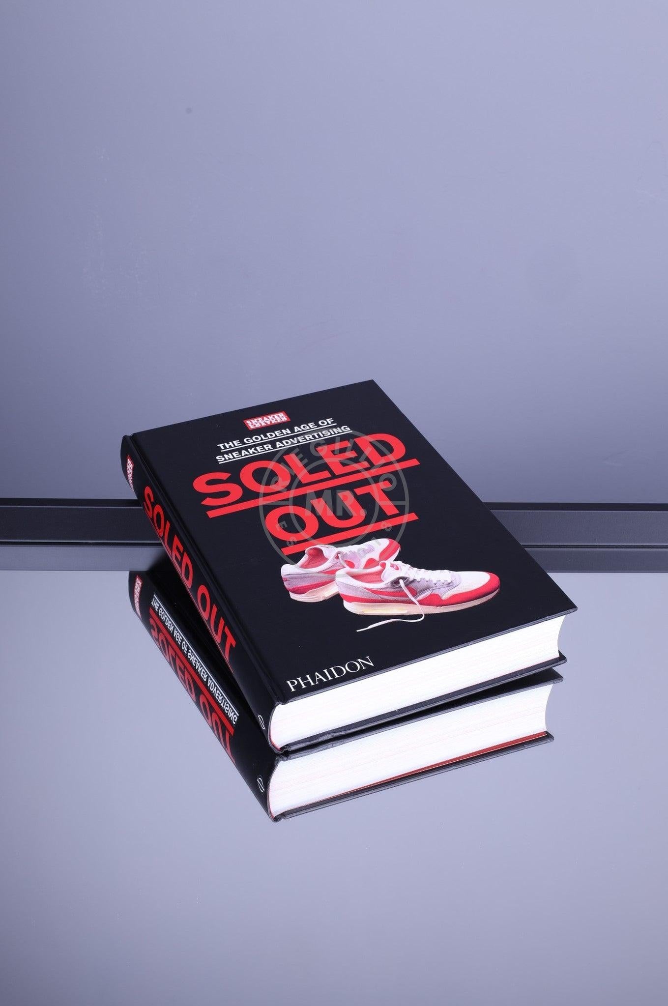 Table Book Sneaker Freaker – SOLED OUT: The Golden Age of Sneaker Advertising at MR. Riegillio
