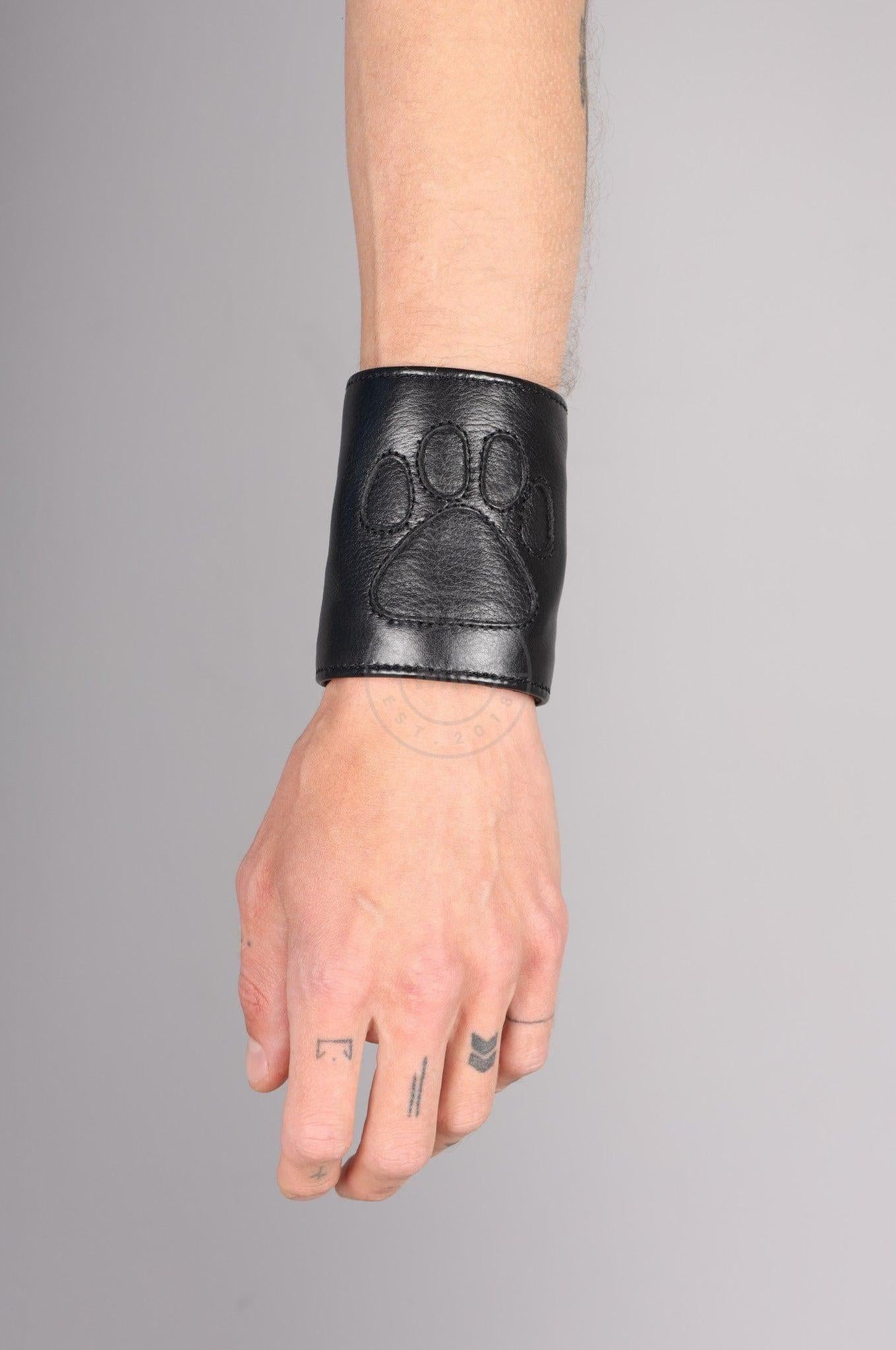 Black Leather Puppy Wrist Wallet - Black at MR. Riegillio
