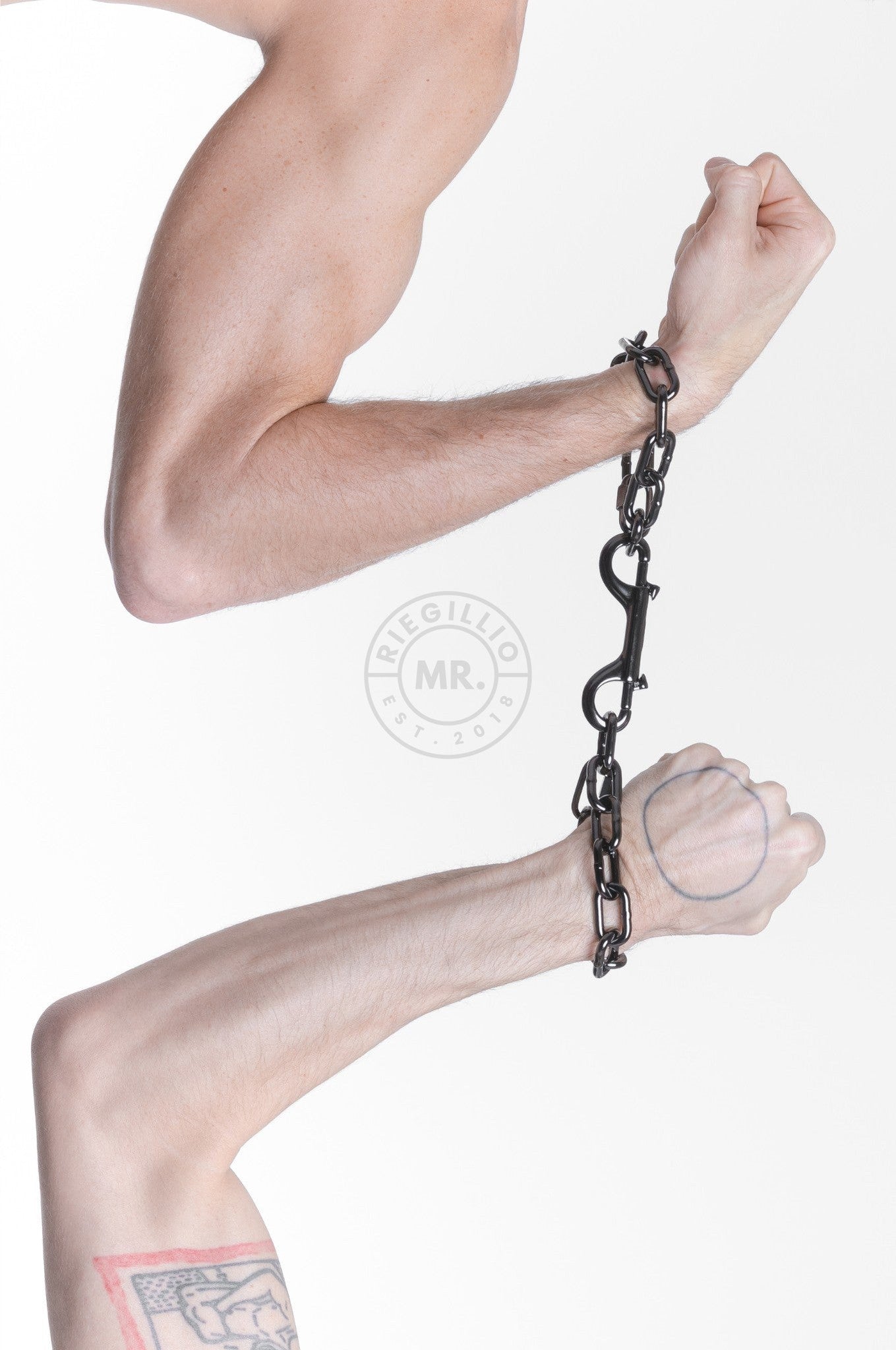 SIRAINER Chain Cuffs - Black at MR. Riegillio