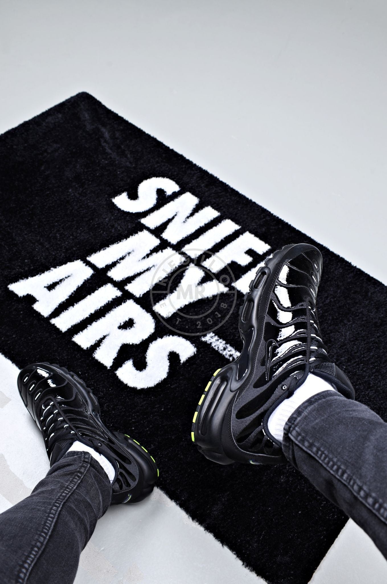 Doormat - SNIFF MY AIRS - Black at MR. Riegillio
