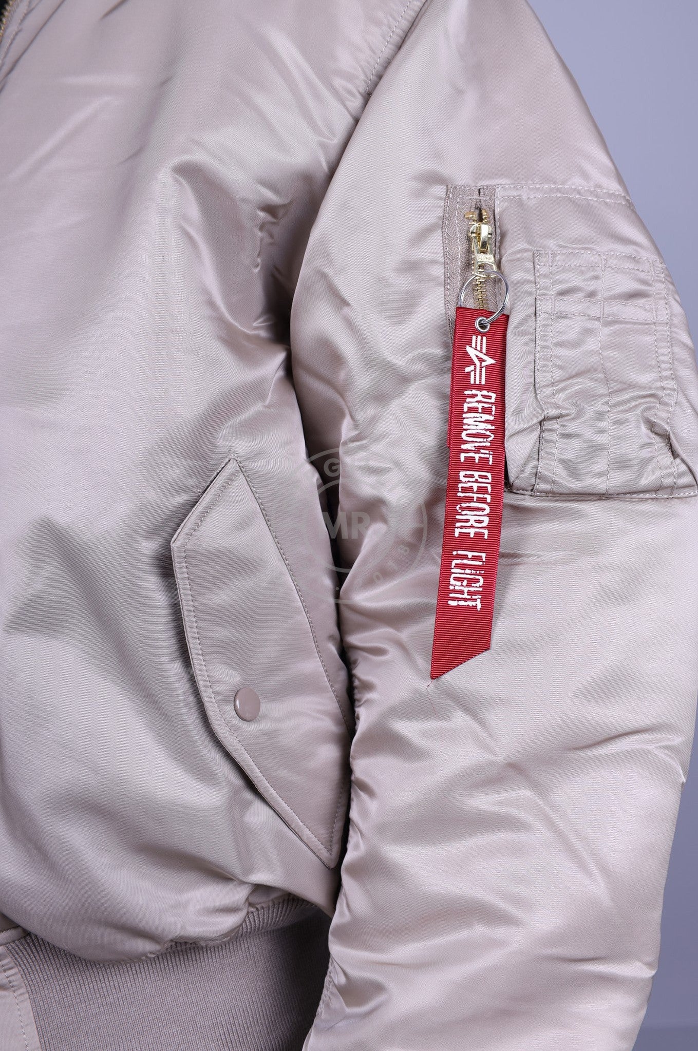 Alpha industries bomber outlet silver