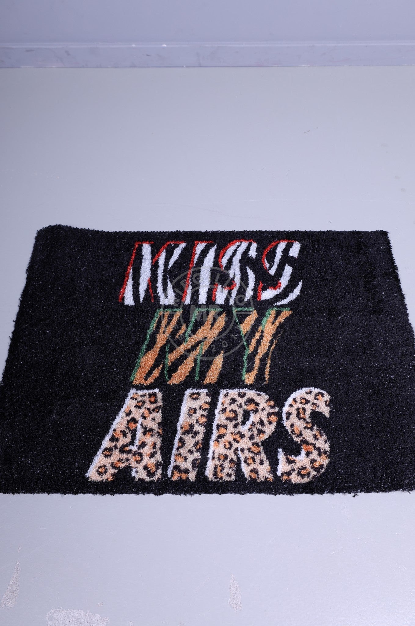 Doormat - KISS MY AIRS - Animals-at MR. Riegillio