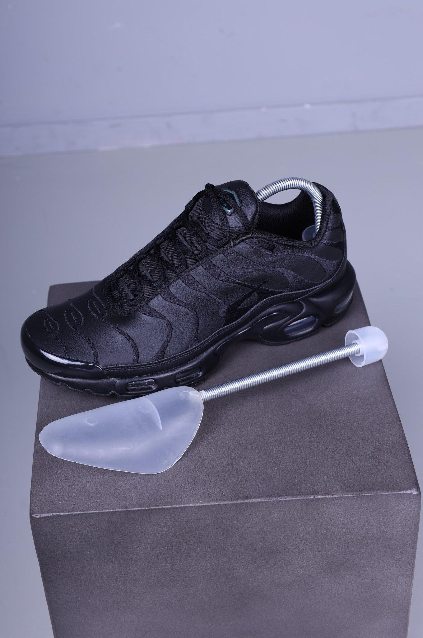 Transparent Protect Trees - Shoe Shaper (38-46) at MR. Riegillio