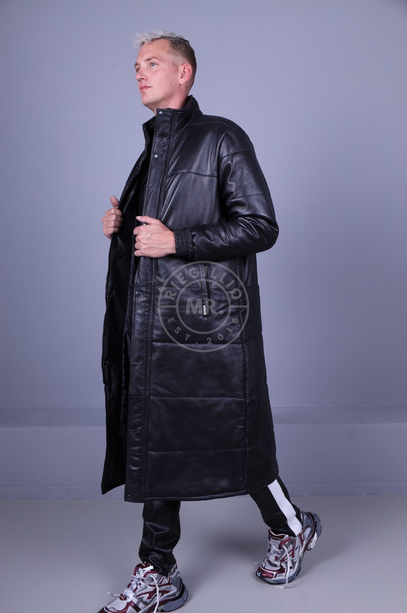 Black Leather Long Winterjacket at MR. Riegillio