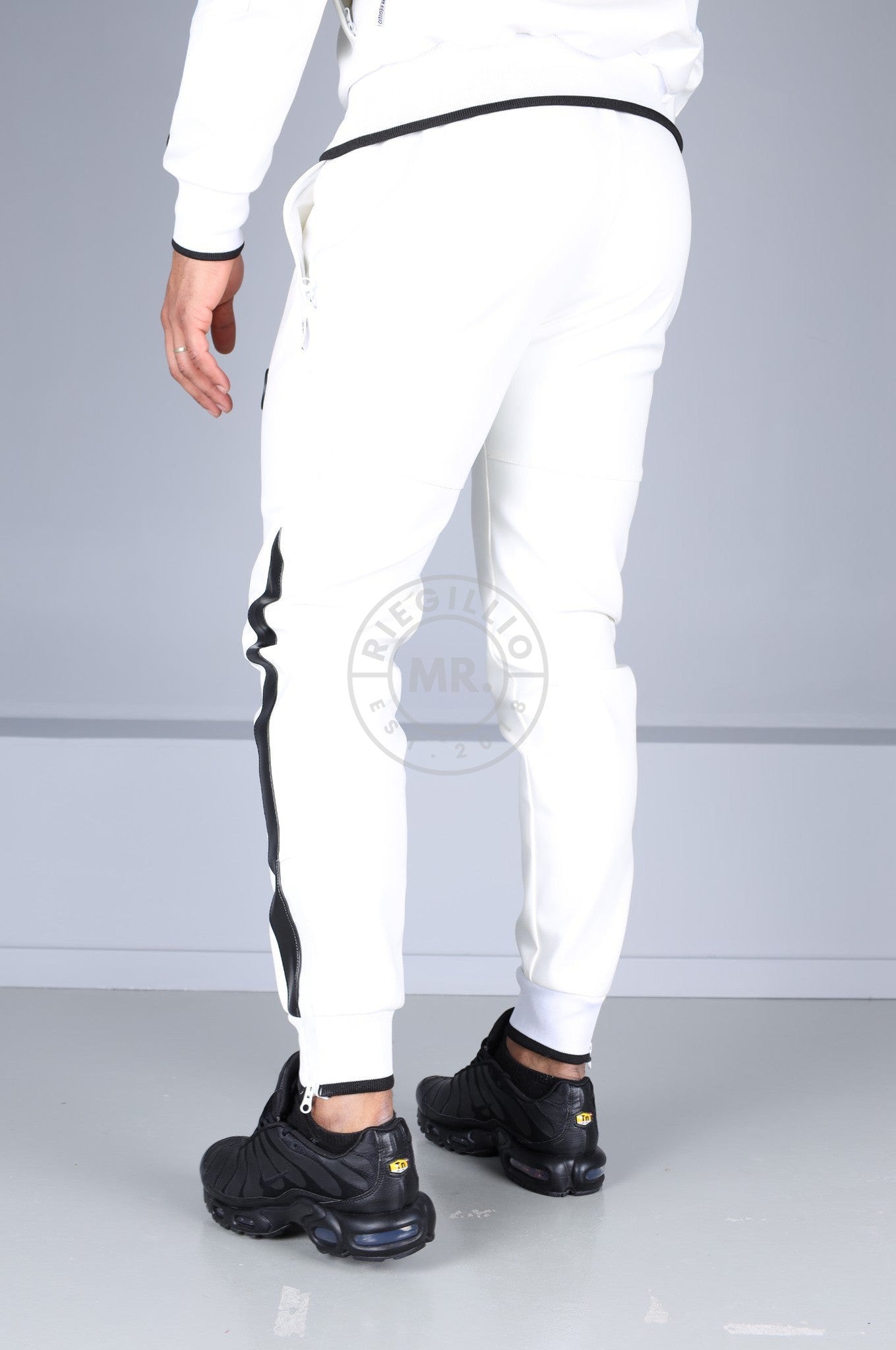 MR. 24 Tracksuit Pants - White at MR. Riegillio