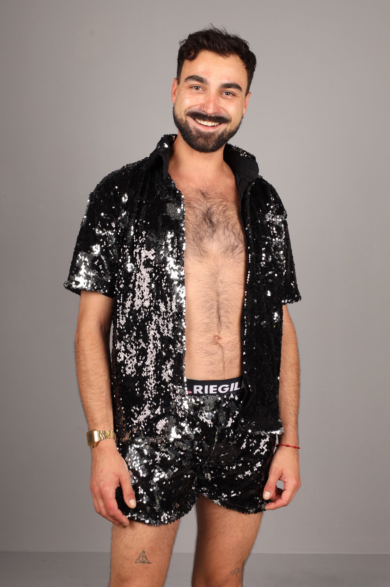 Schwarze/silberne Pailletten-Logo-Short
