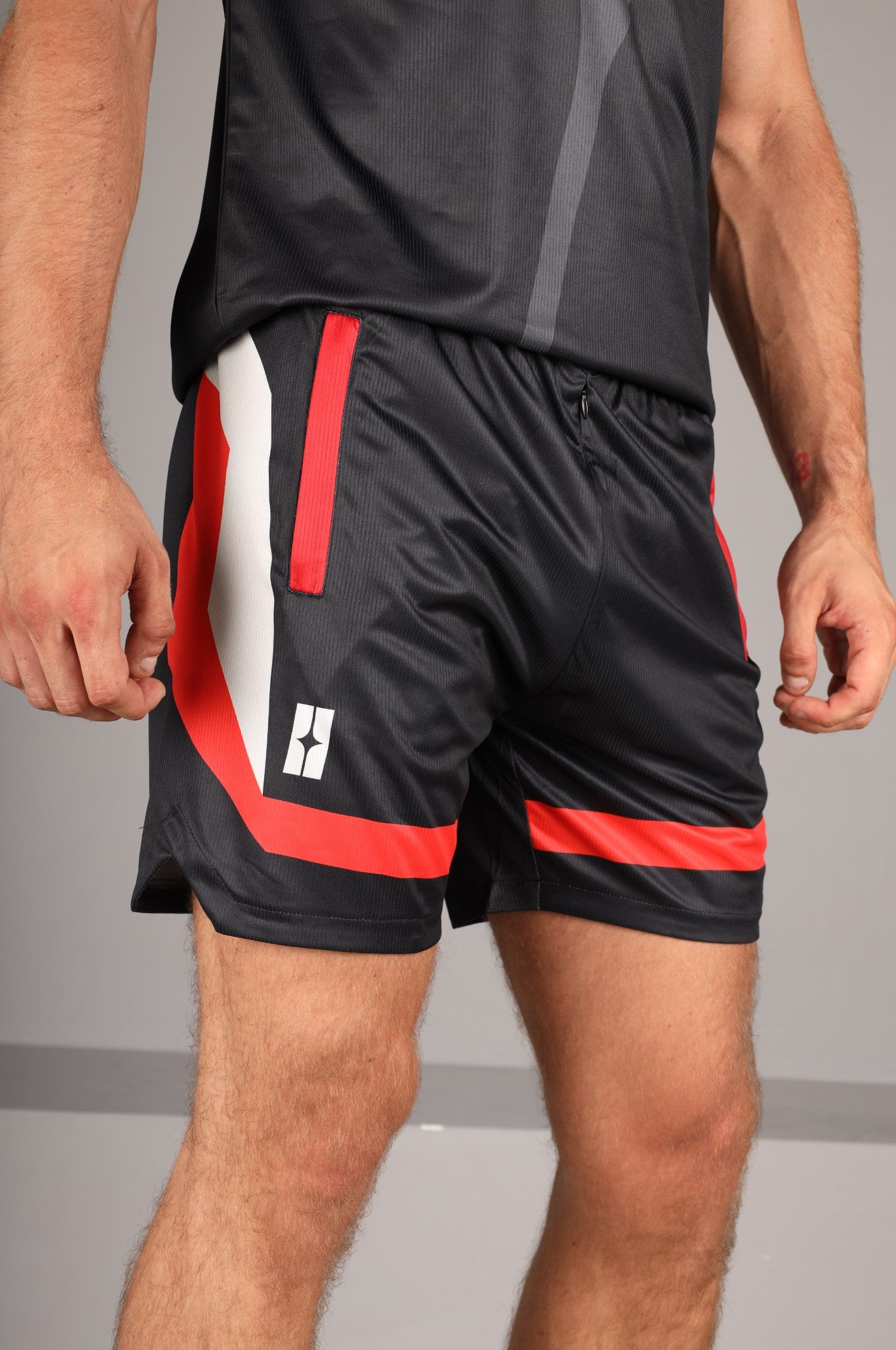 SNKRFTSH Sports Thru Zip Short SF24/7 - Red