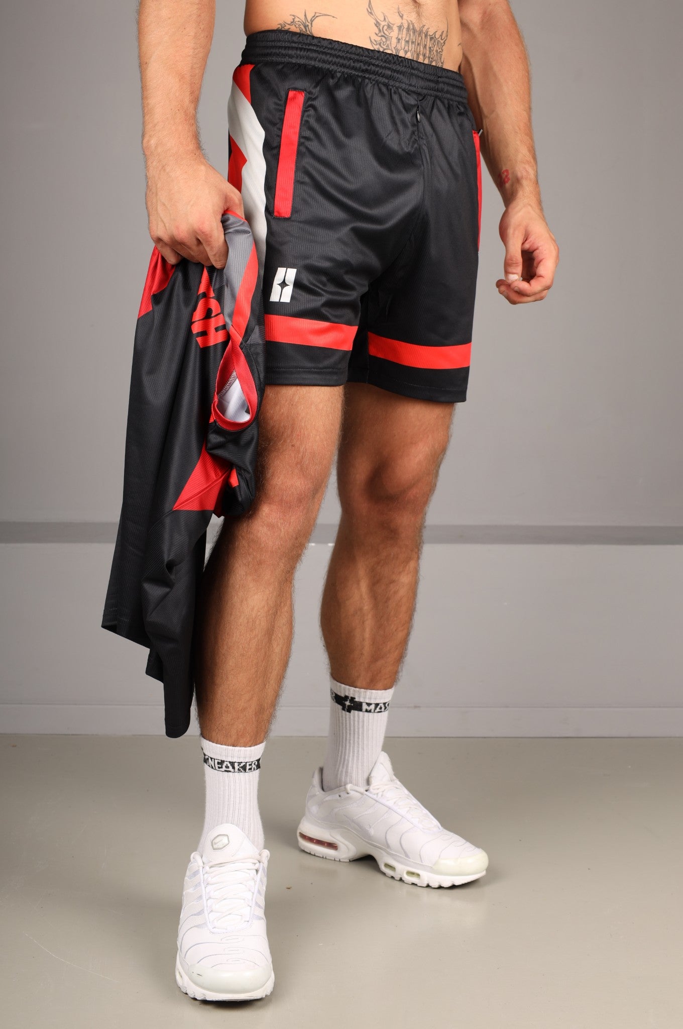SNKRFTSH Sports Thru Zip Short SF24/7 - Red