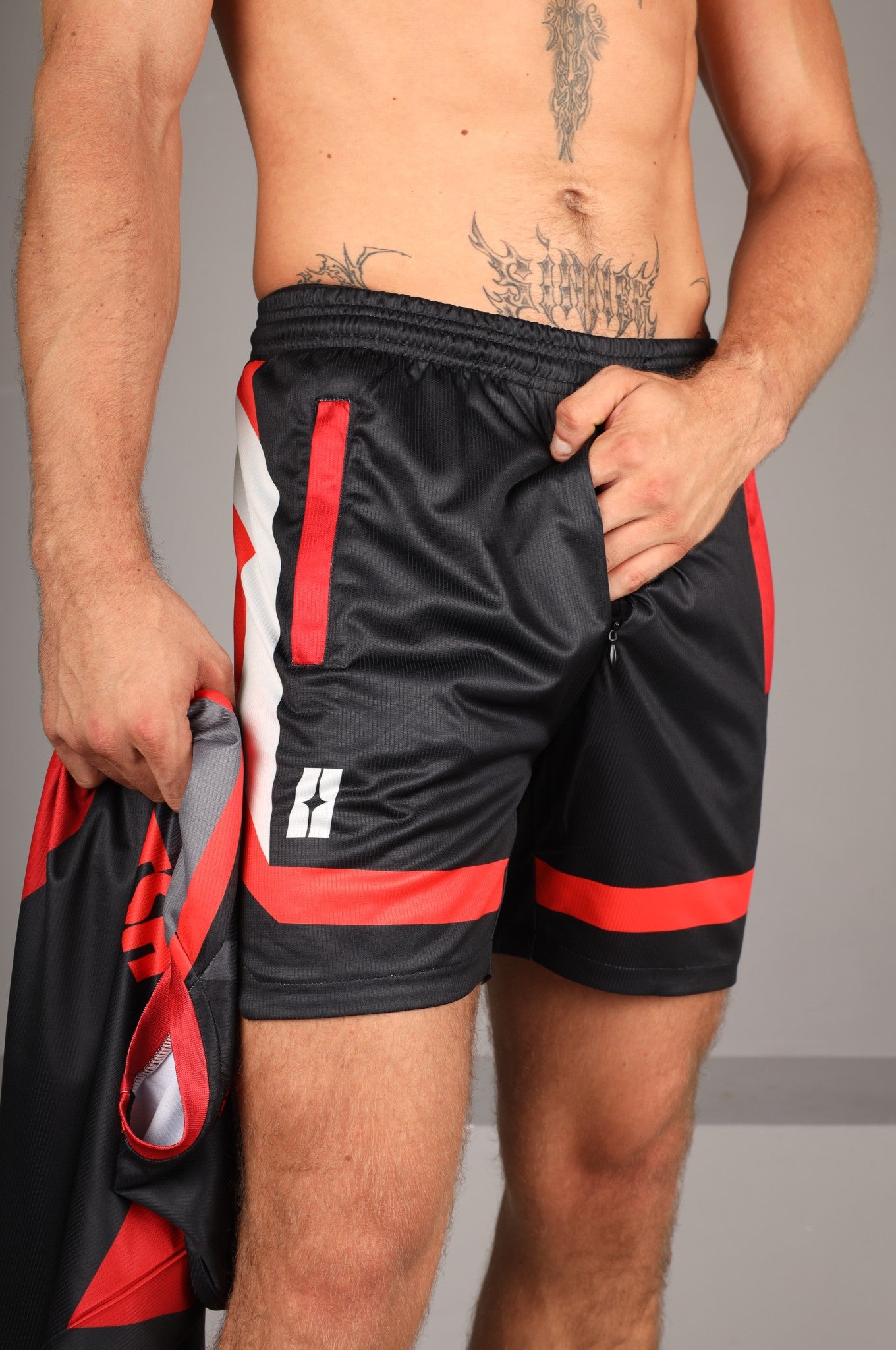 SNKRFTSH Sports Thru Zip Short SF24/7 - Red