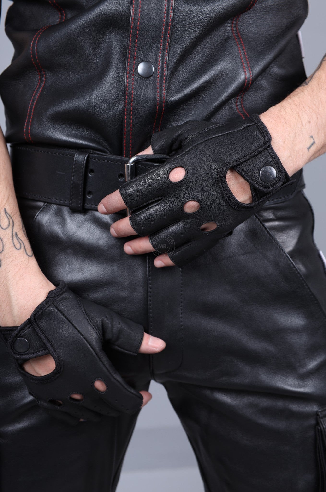 Black Leather Fingerless Gloves at MR. Riegillio