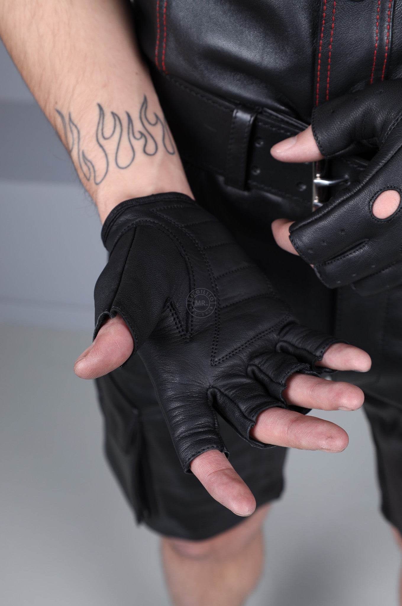 Black Leather Fingerless Gloves at MR. Riegillio