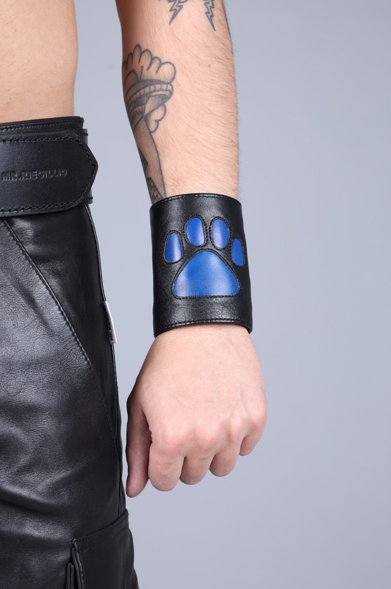 Black Leather Puppy Wrist Wallet - Kobalt Blue at MR. Riegillio