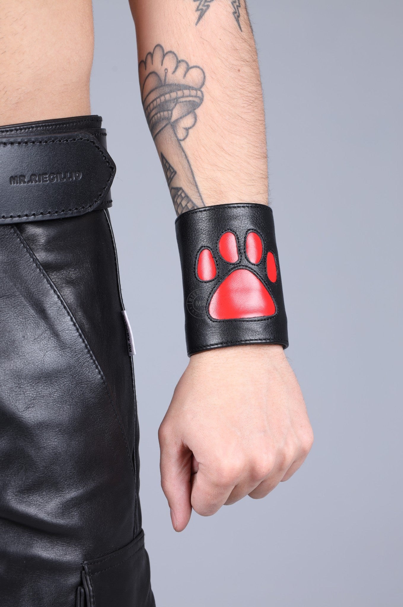 Black Leather Puppy Wrist Wallet - Red at MR. Riegillio