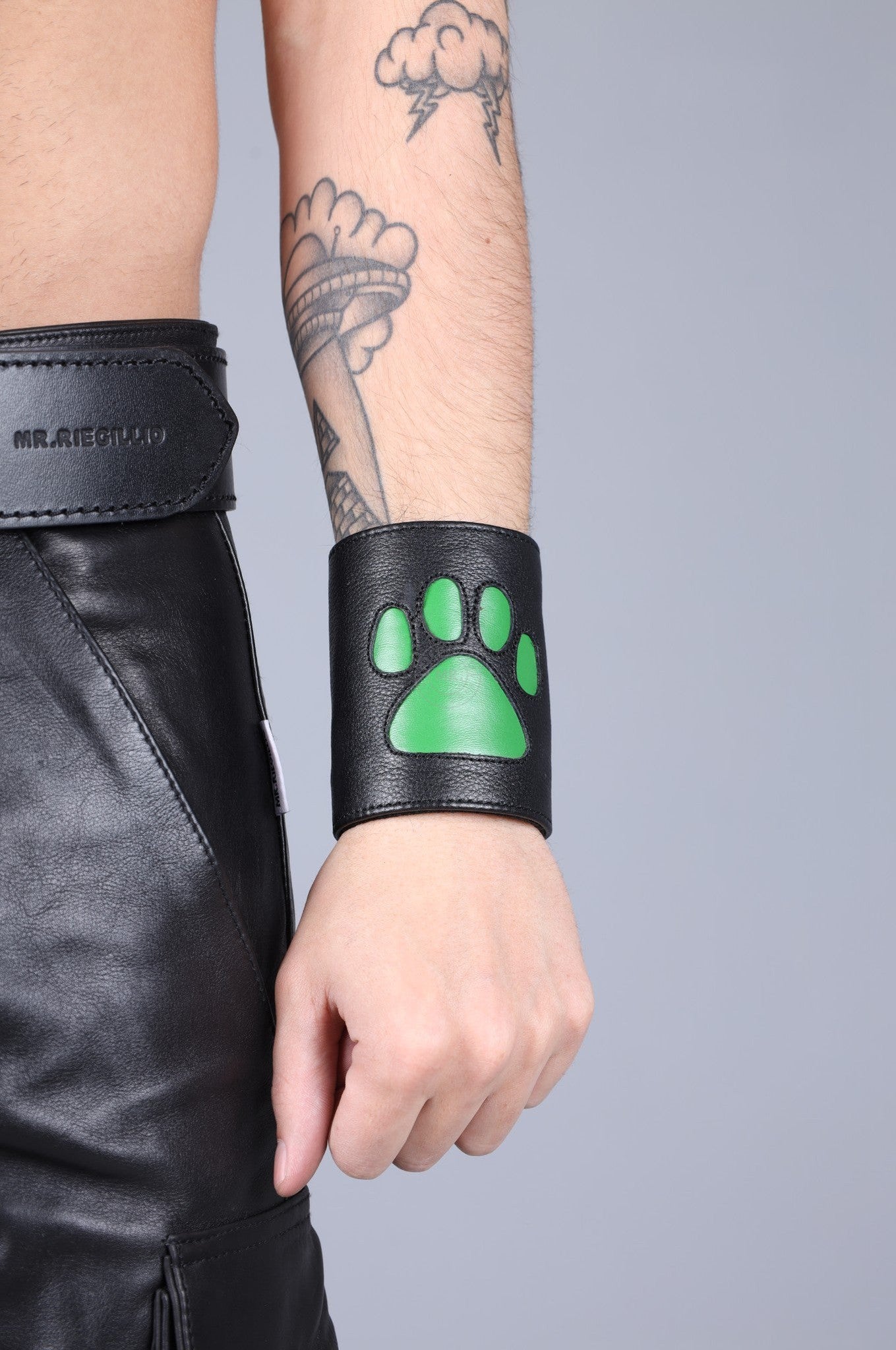 Black Leather Puppy Wrist Wallet - Parrot Green at MR. Riegillio