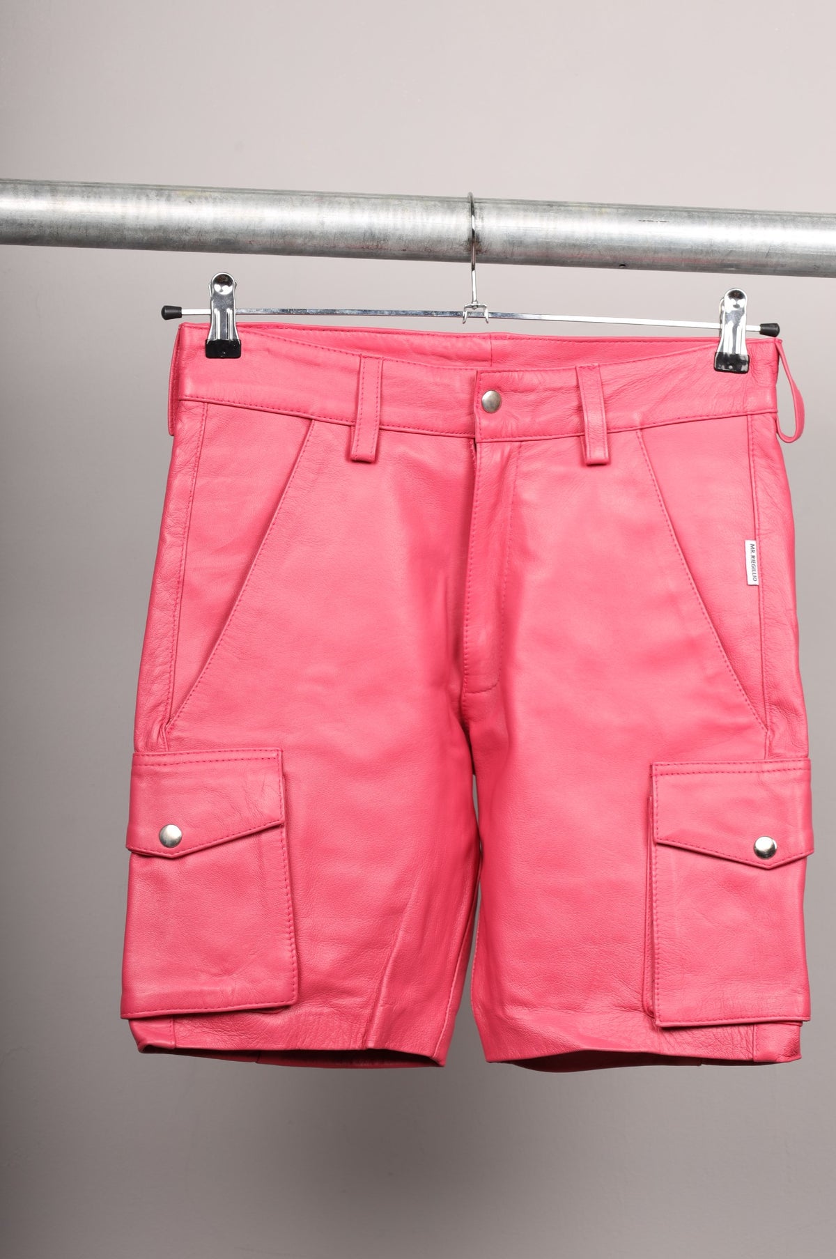 #065 Cowhide Leather Short