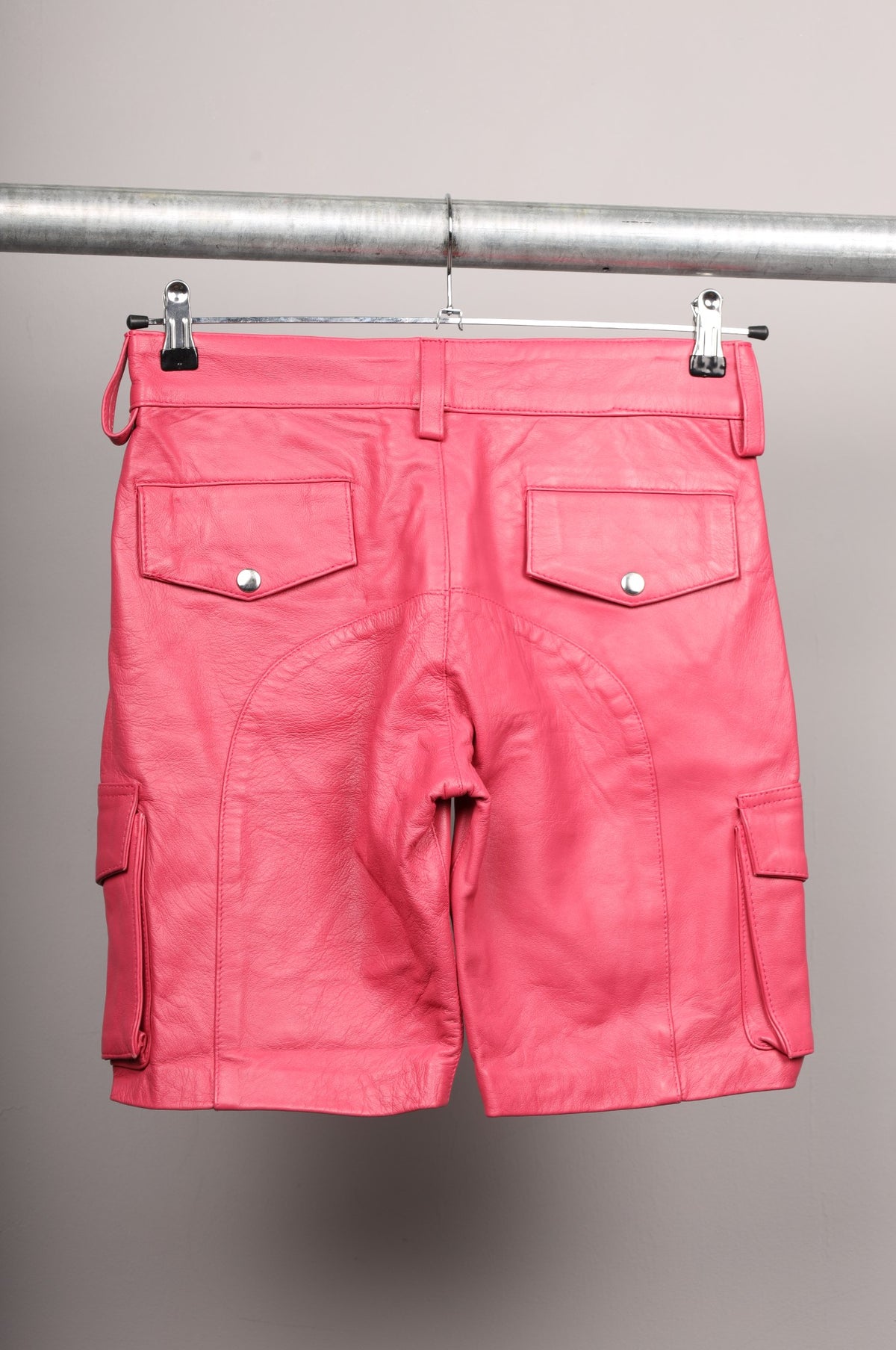 #065 Cowhide Leather Short