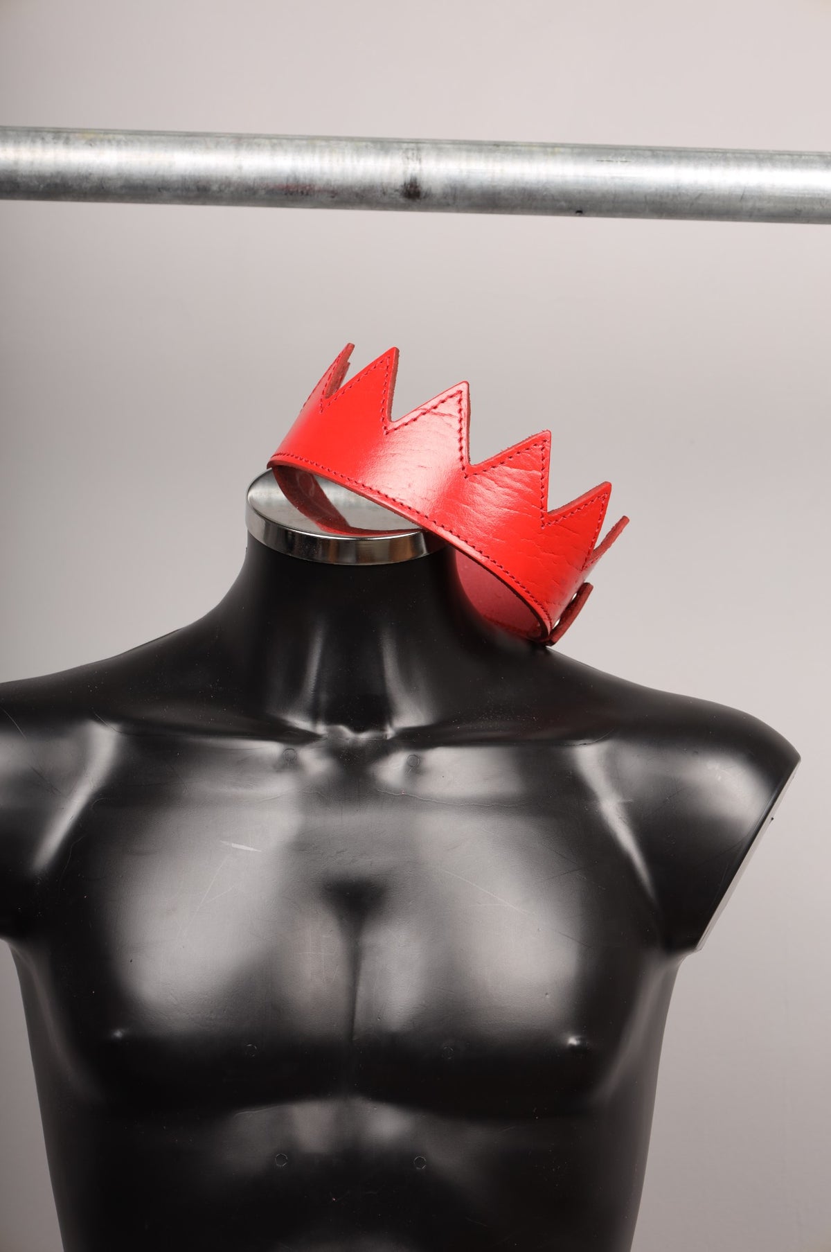 #072 Cowhide Leather Crown