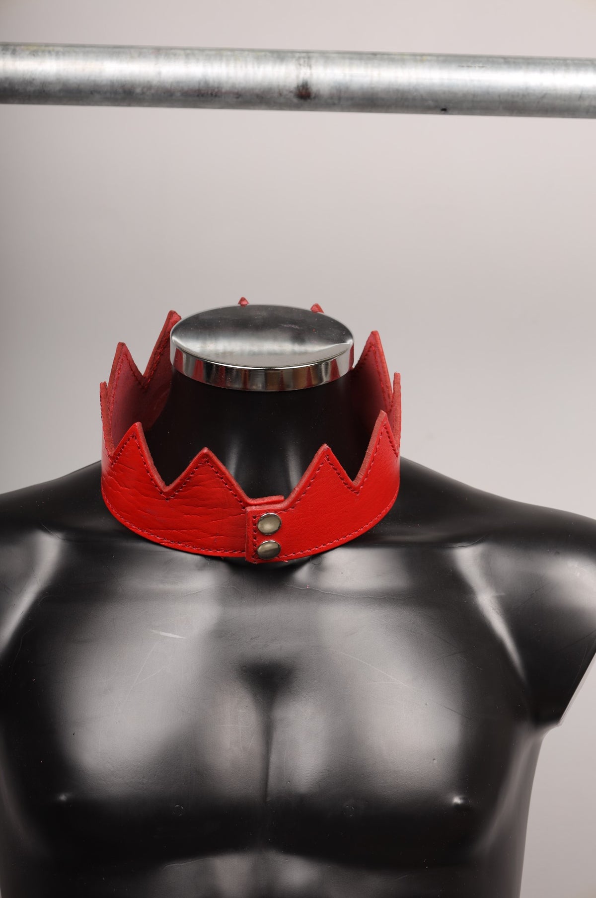 #072 Cowhide Leather Crown