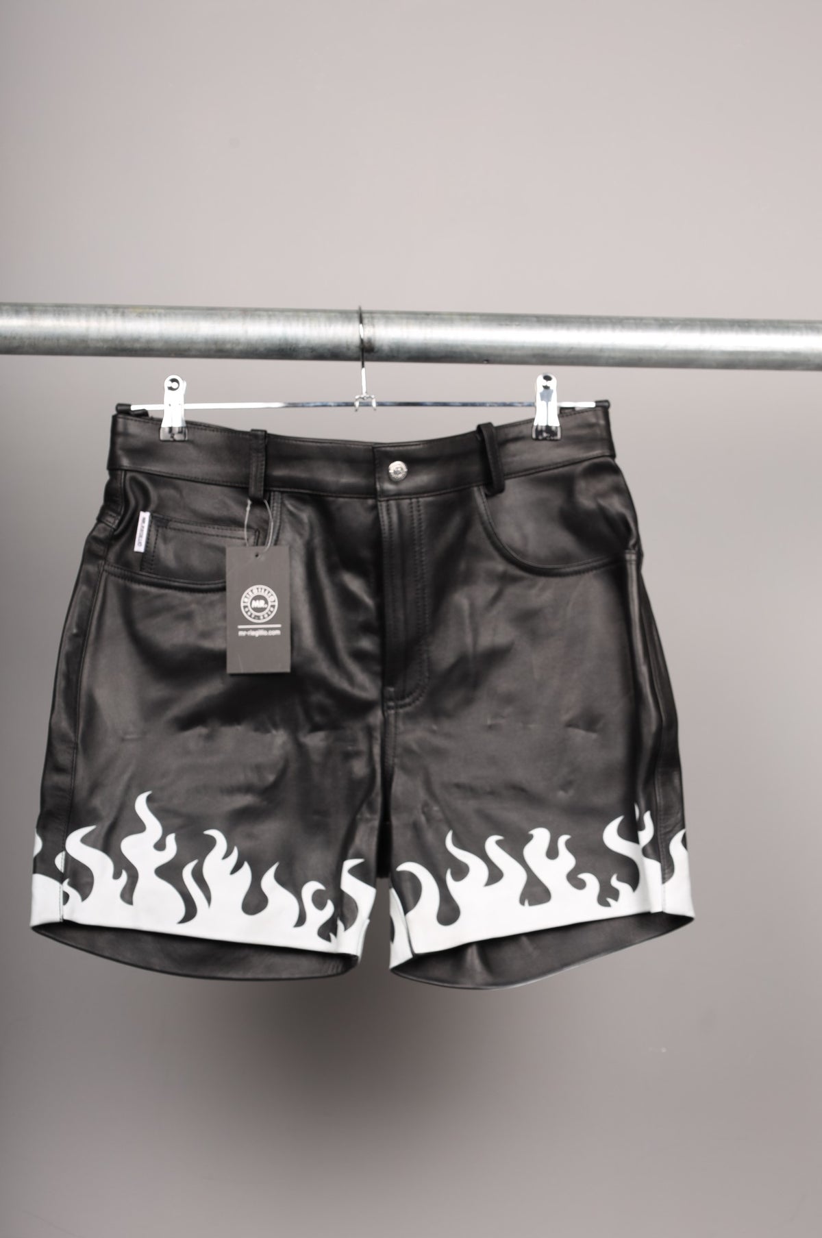 #188 Cowhide Leather Short
