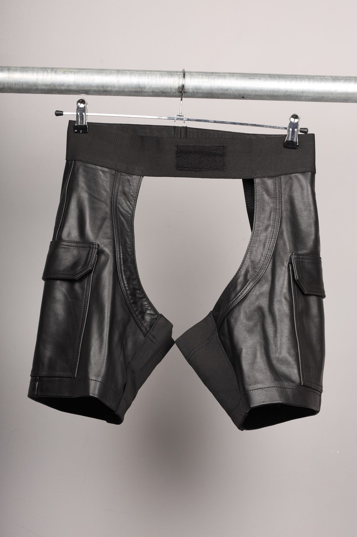 #216 Cowhide Leather Short