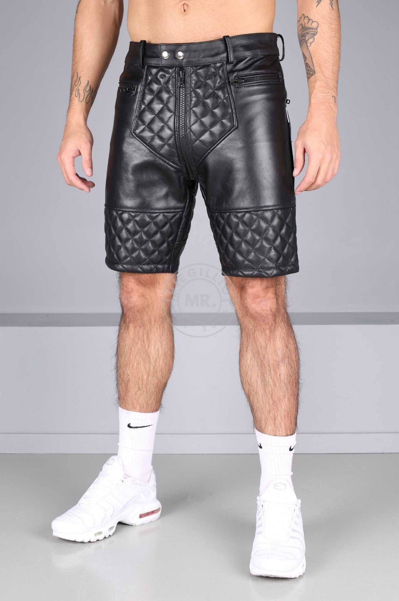 Berlin Padded Leather Thru Zip Short at MR. Riegillio