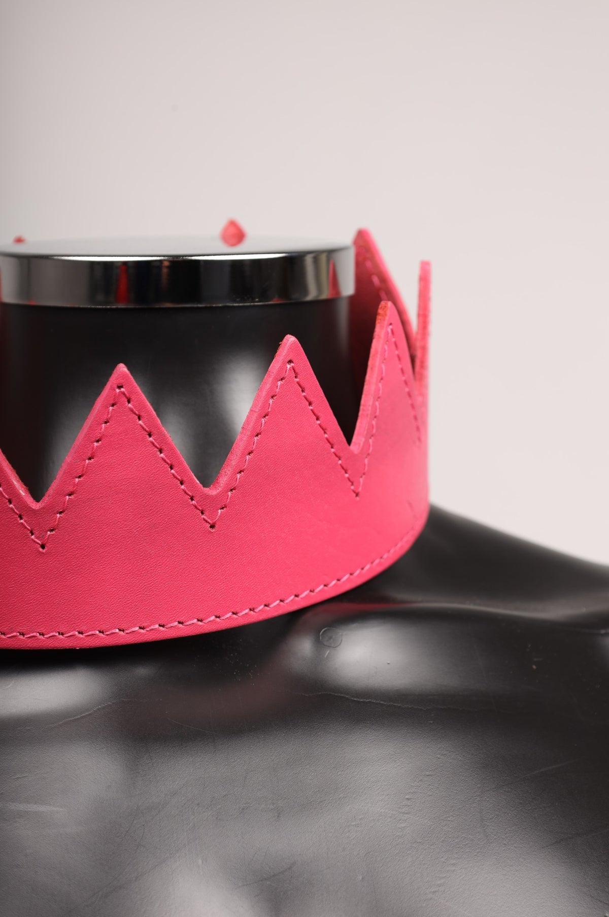 #390 Cowhide Leather Crown