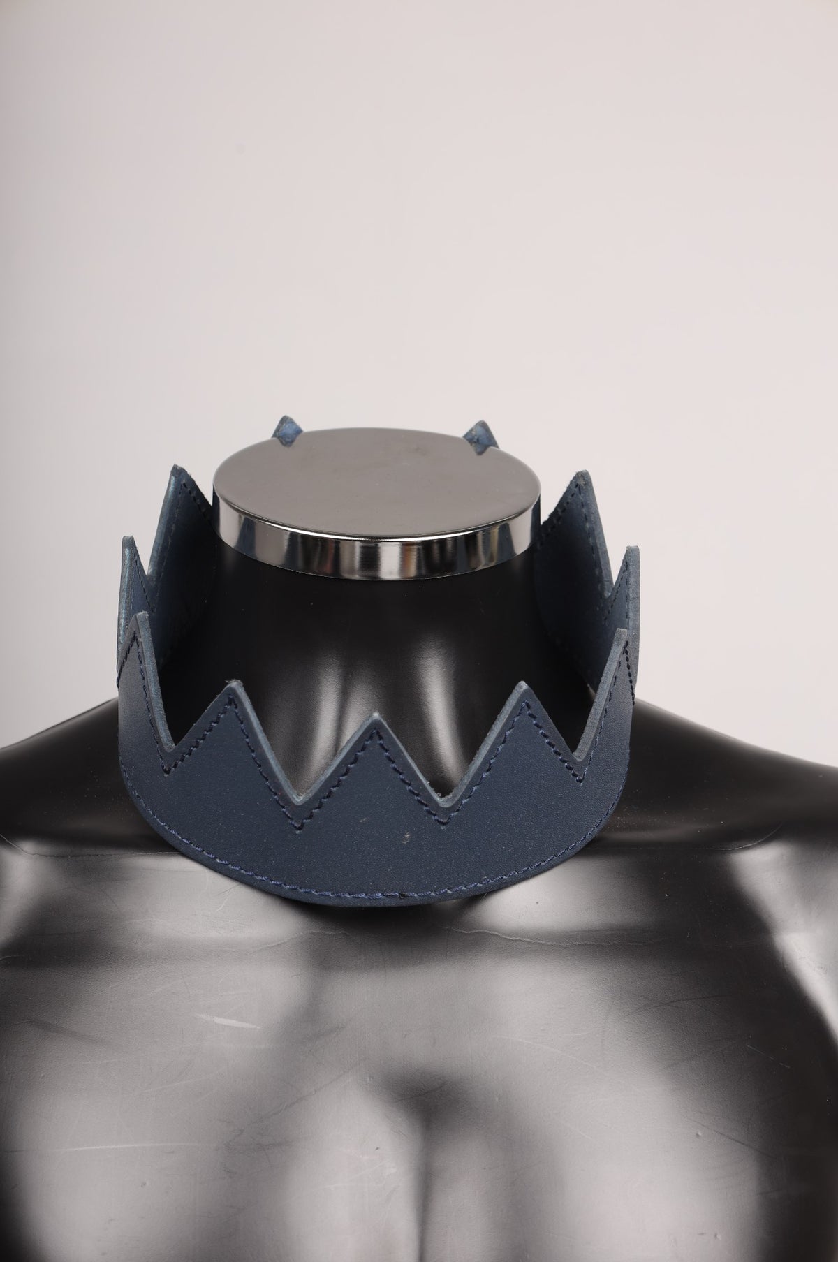 #391 Cowhide Leather Crown