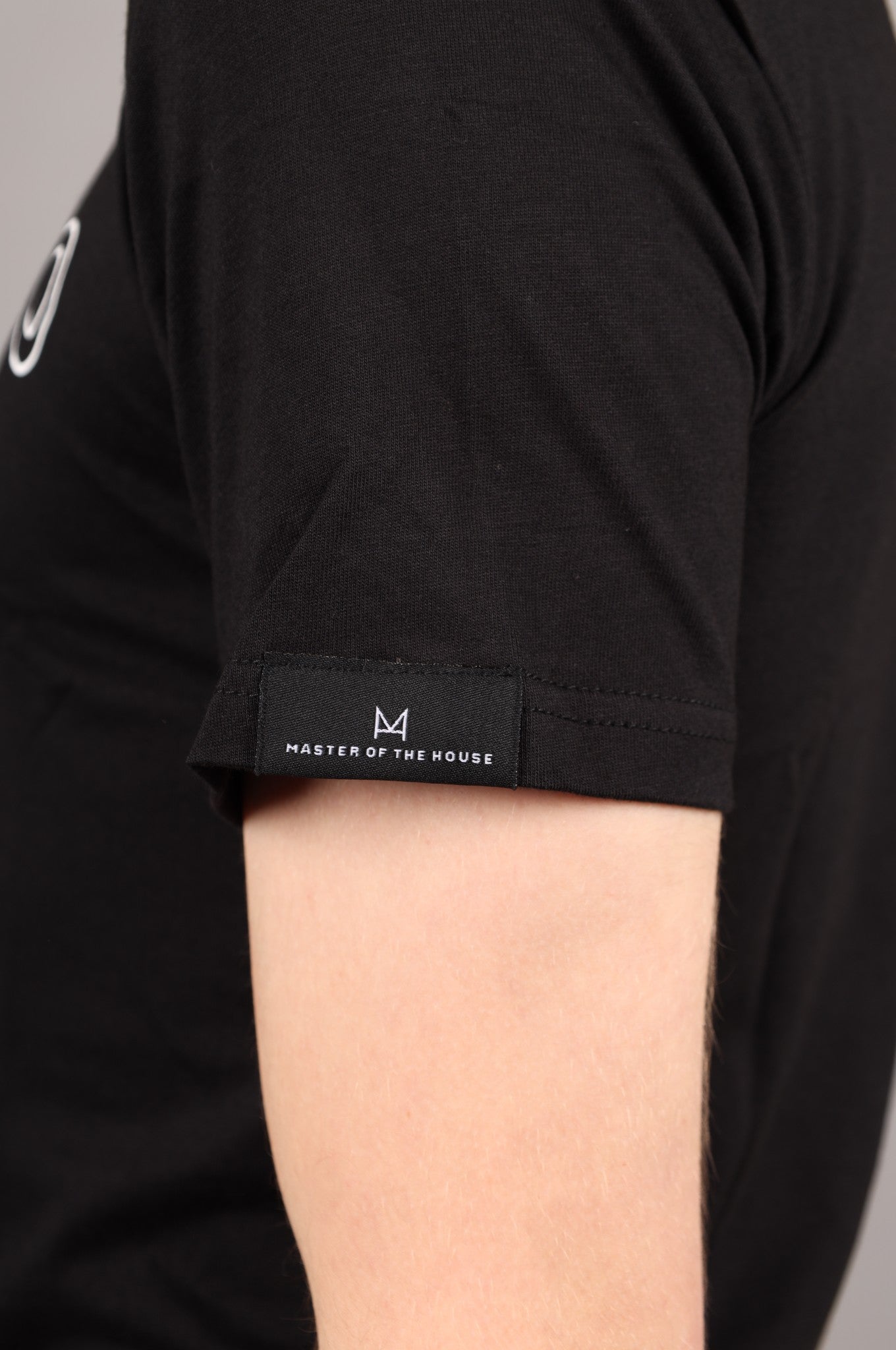 BITCH - T-Shirt