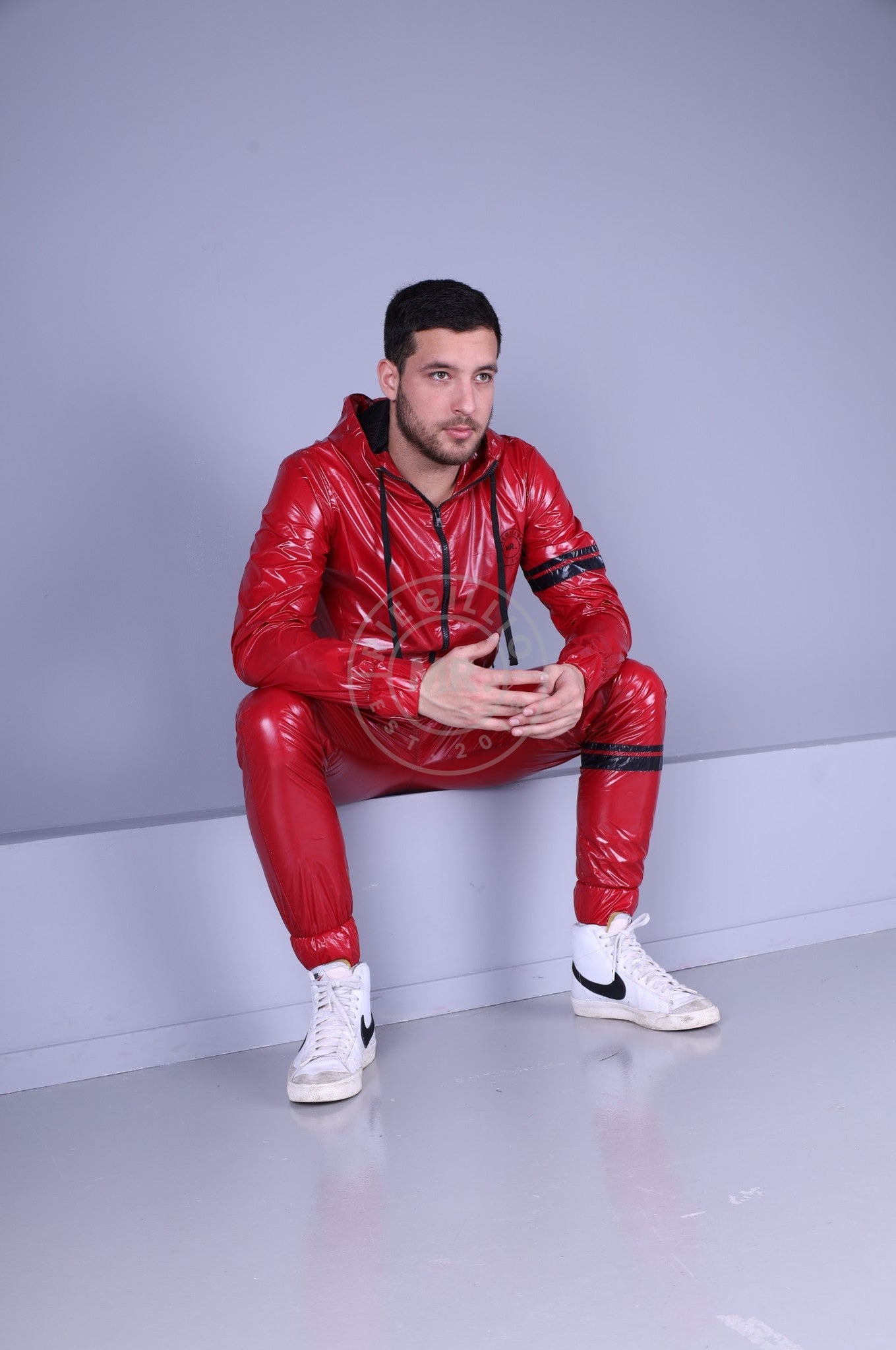 Shiny nylon sportswear sale