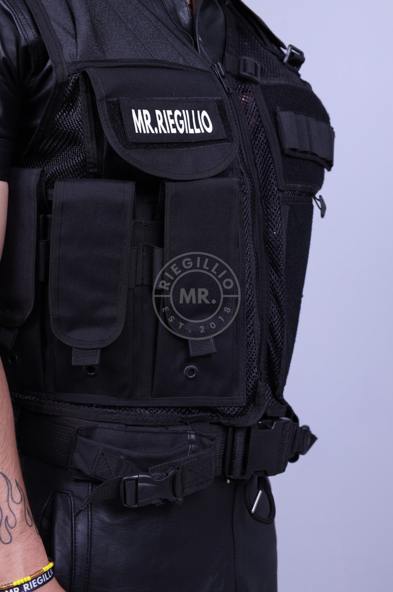 MR. Utility Vest by Mr Riegillio