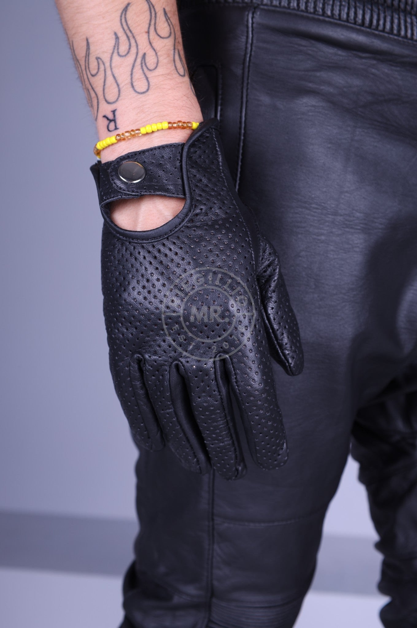 Leather Racing Gloves - Black at MR. Riegillio