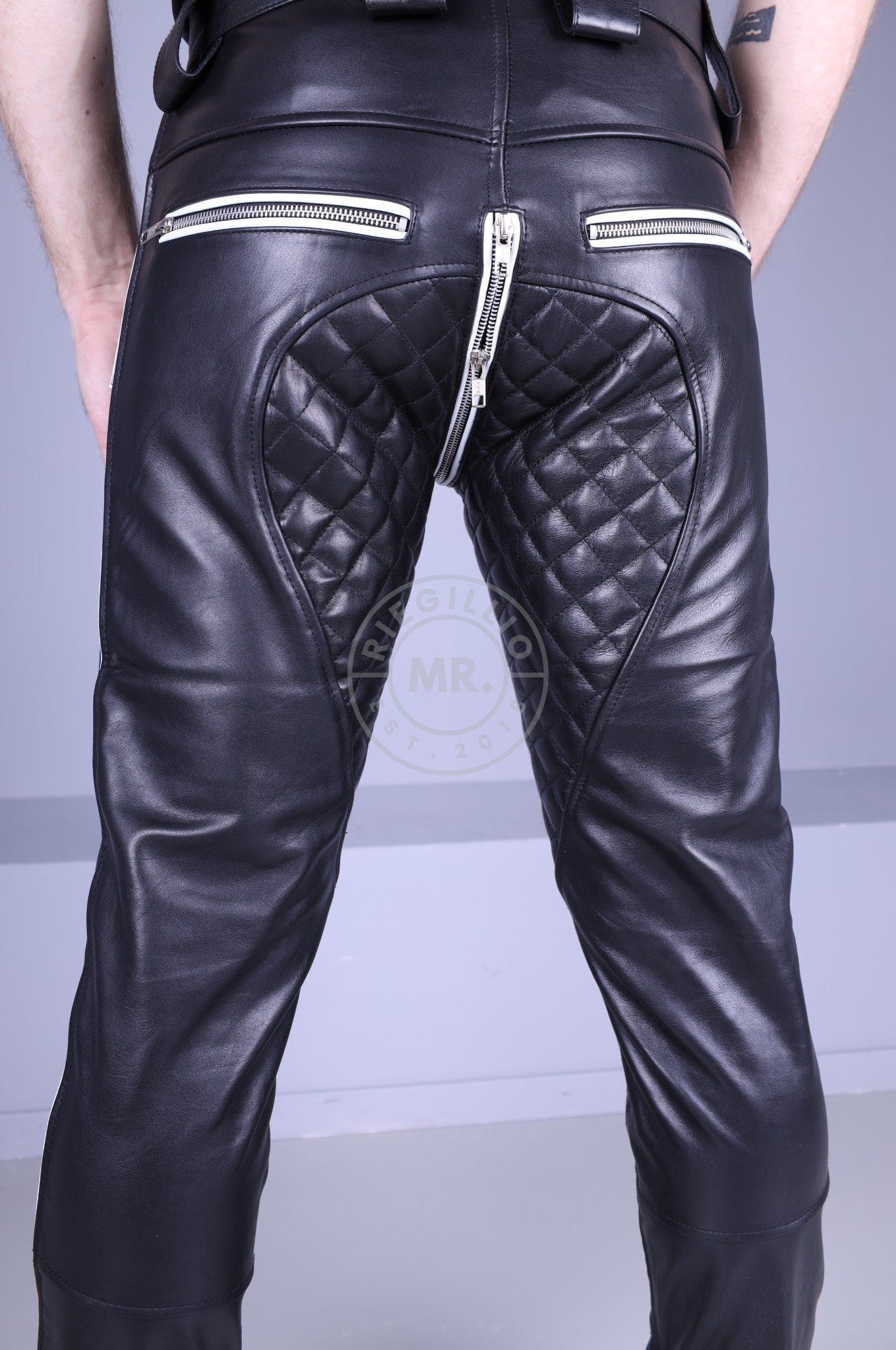 Padded Leather Pants - Black Piping by MR. Riegillo