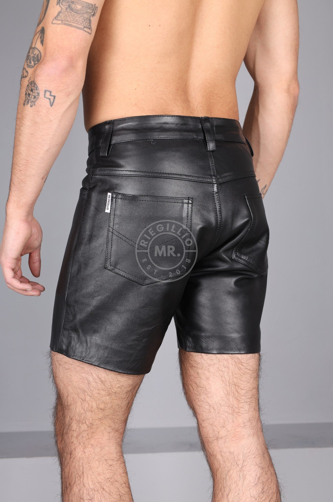 The New Black Leather 5 Pocket Short at MR. Riegillio