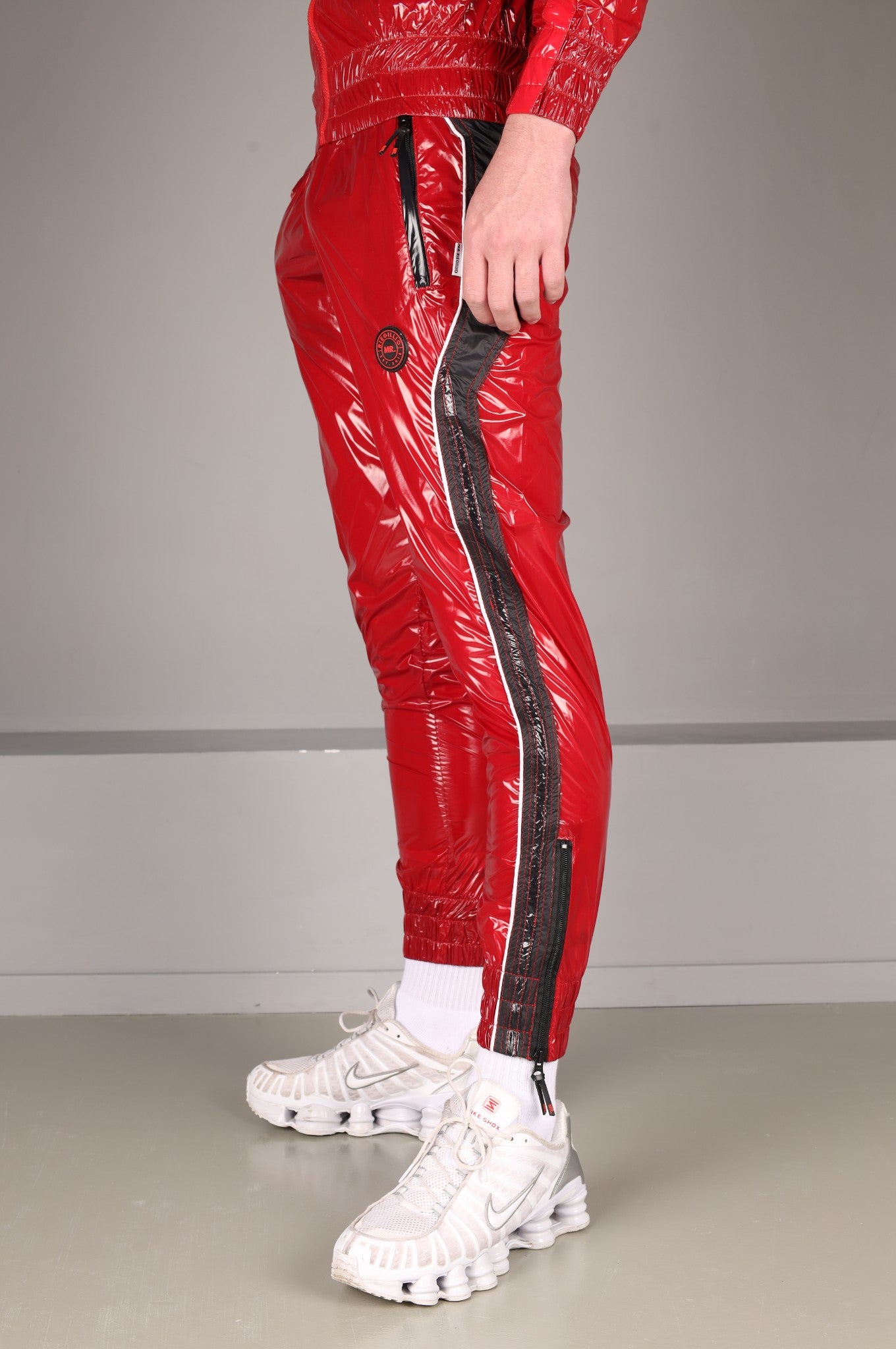 Glänzende Nylon-24-Trainingshose - Rot