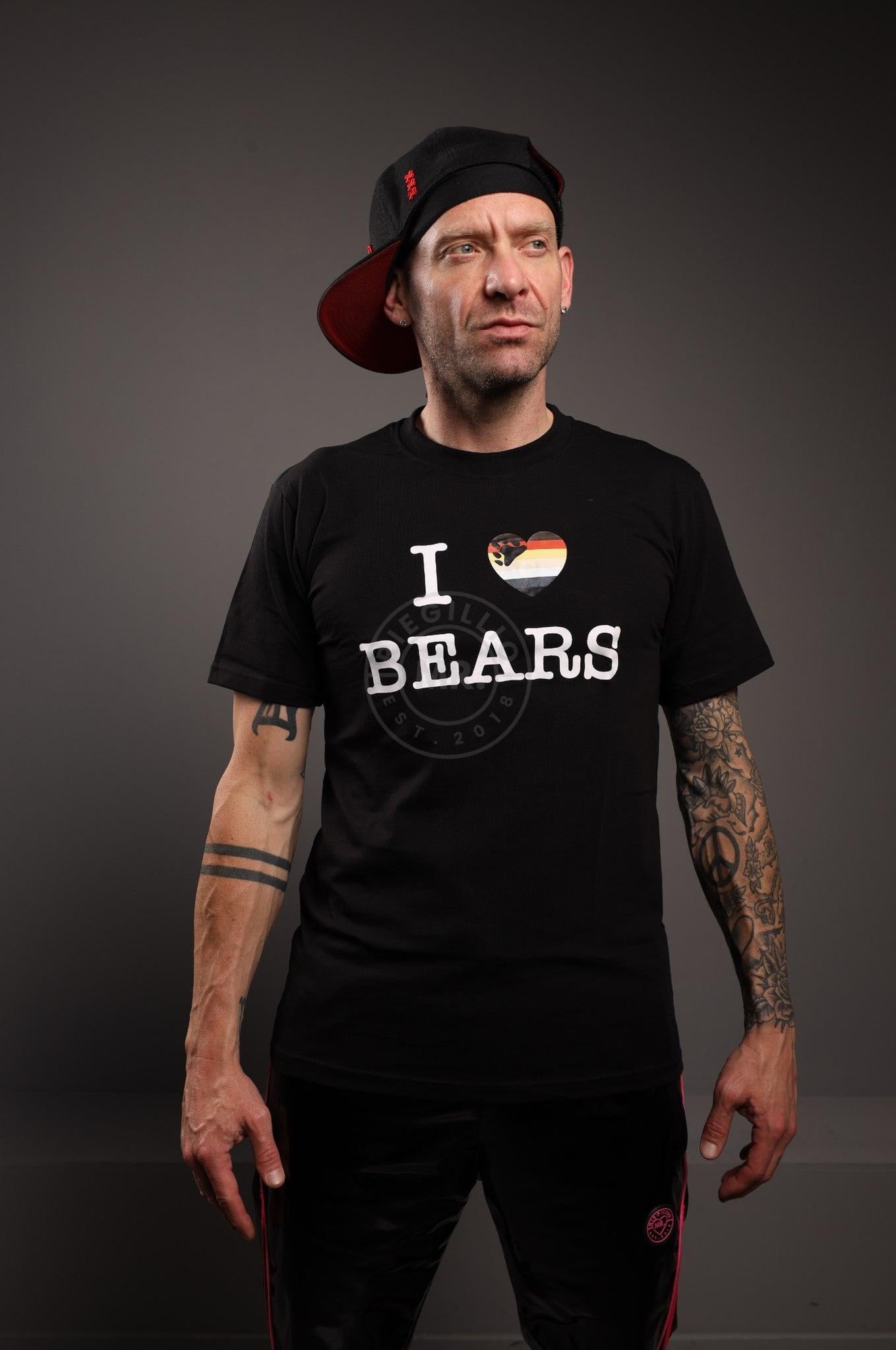 I LOVE BEARS Souvenir T-Shirt at MR. Riegillio