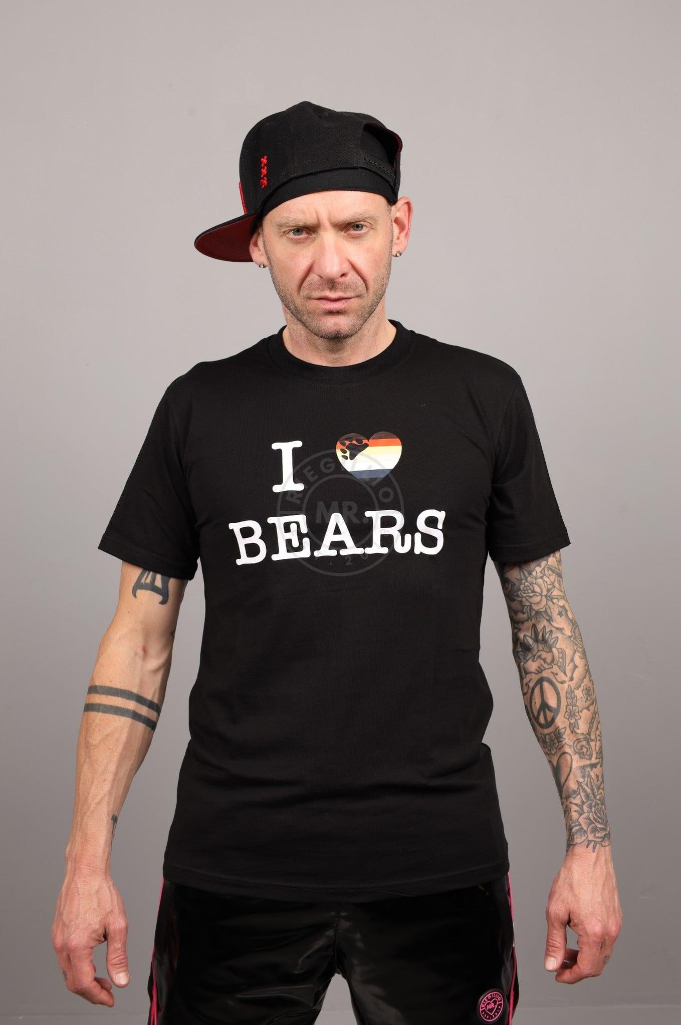 I LOVE BEARS Souvenir T-Shirt at MR. Riegillio