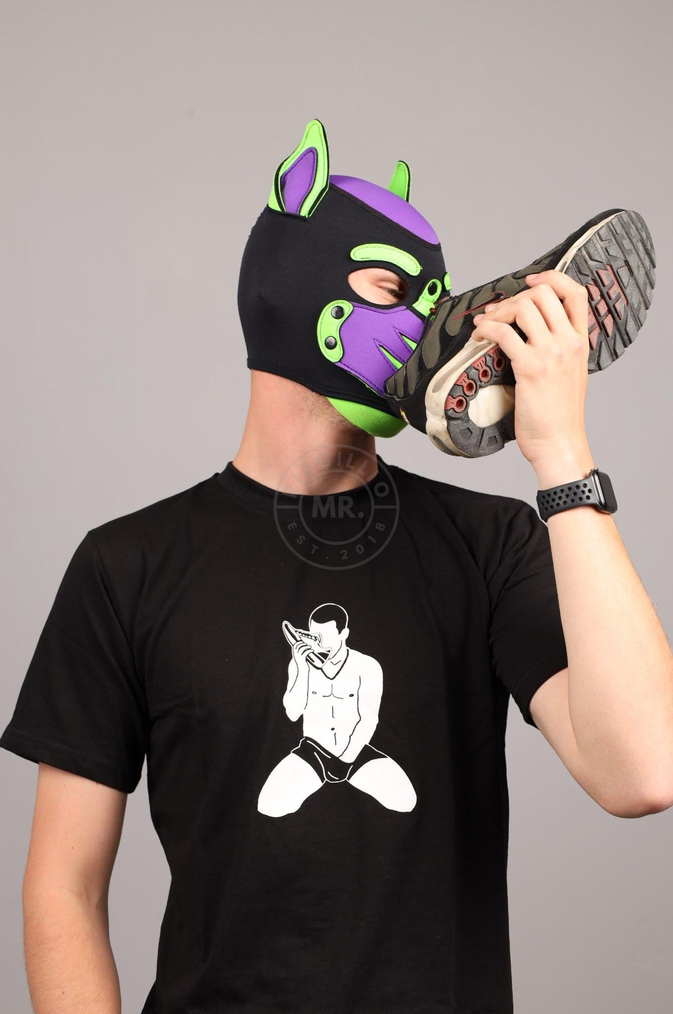 SNIFFER Pin T-Shirt at MR. Riegillio